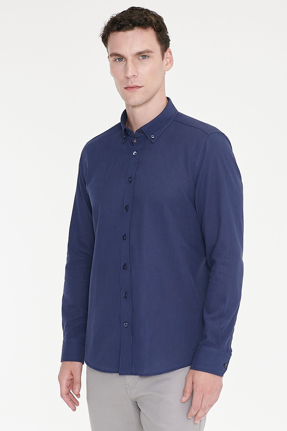 AC&Co / Altınyıldız Classics Erkek Lacivert %100 Pamuk Nefes Alabilen Terletmez Slim Fit Gömlek Flamlı Düğmeli Yaka görsel 3