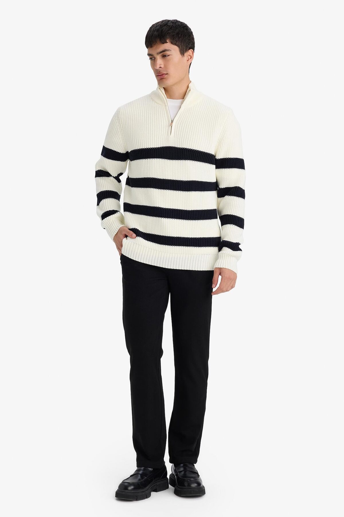 DeFacto Regular Fit Cepli Düz Paça Pantolon G4955AX25WN görsel 2