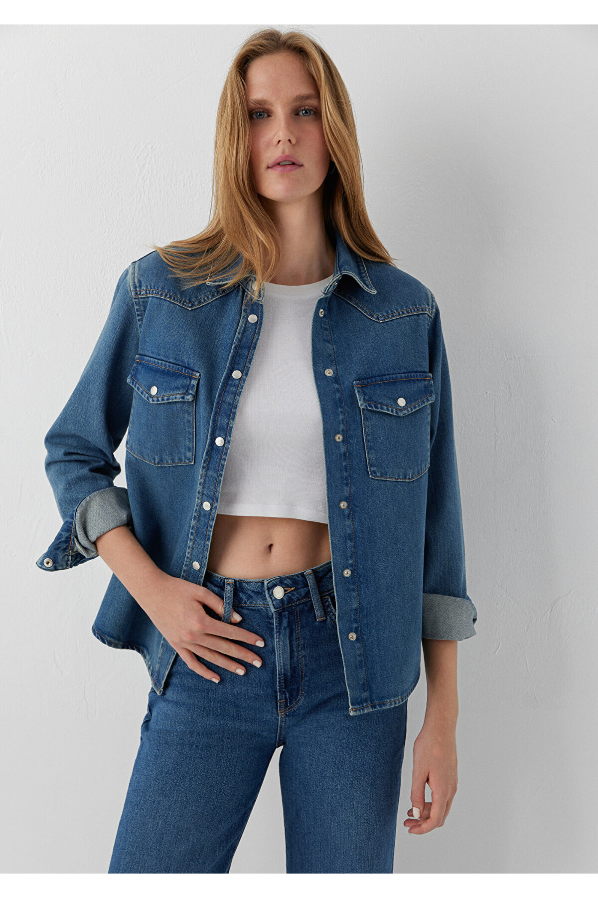 Mavi Angela Classic Denim Indigo Mavisi Jean Gömlek Fitted / Vücuda Oturan Kesim 1210819-A3846 görsel 2
