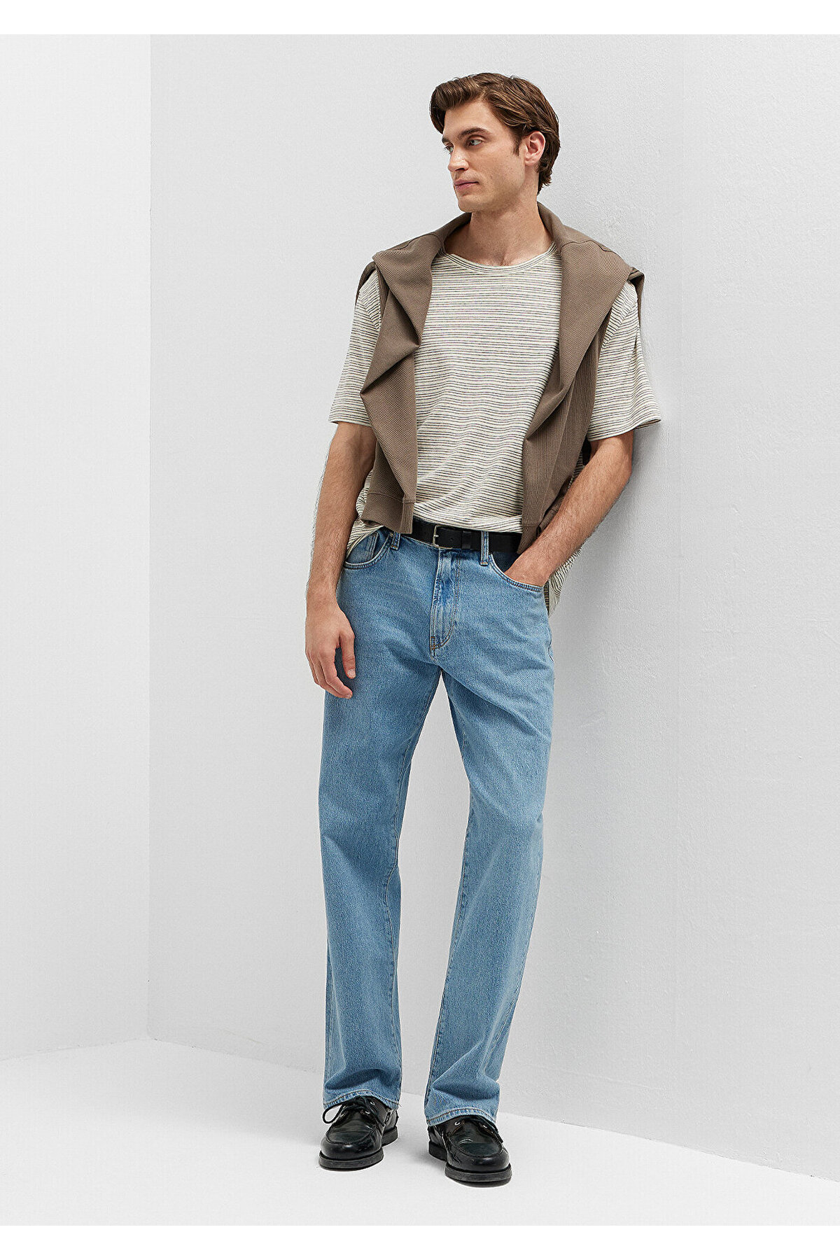 Mavi Marlon Classic Denim Açık Gök Mavisi Jean Pantolon 0019166-87847 görsel 3