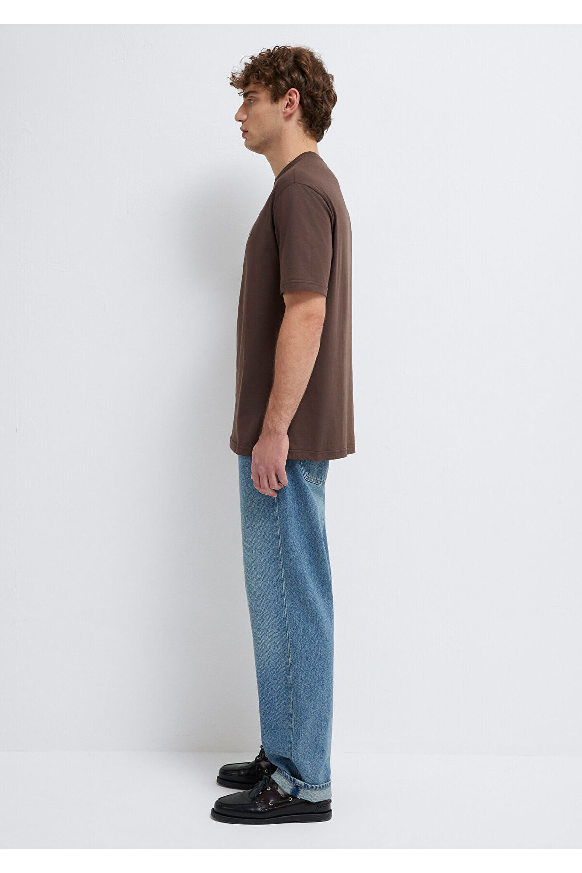 Mavi Logo İşlemeli Kahverengi Basic Tişört Loose Fit / Bol Rahat Kesim 067074-70251 görsel 5
