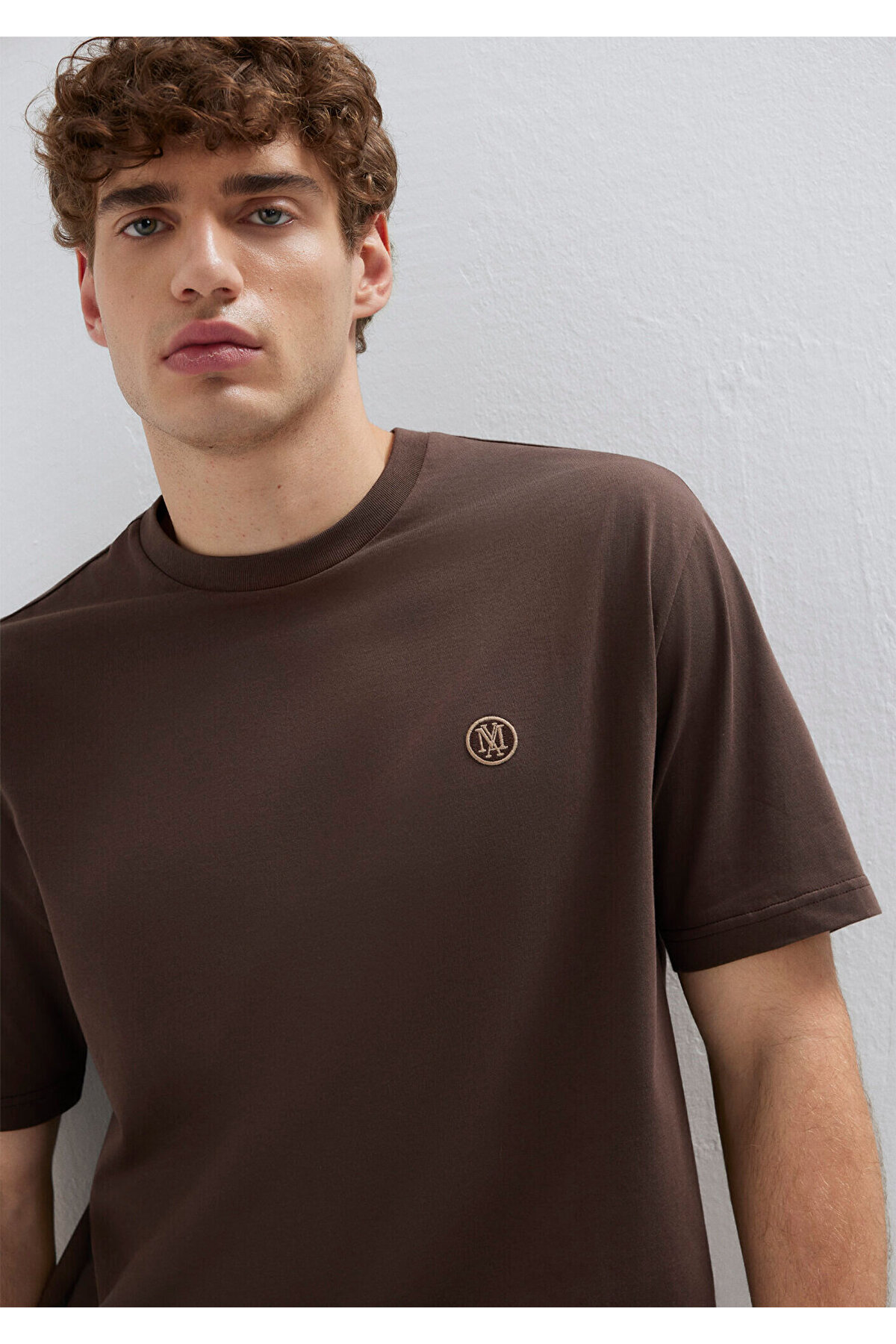 Mavi Logo İşlemeli Kahverengi Basic Tişört Loose Fit / Bol Rahat Kesim 067074-70251 görsel 3