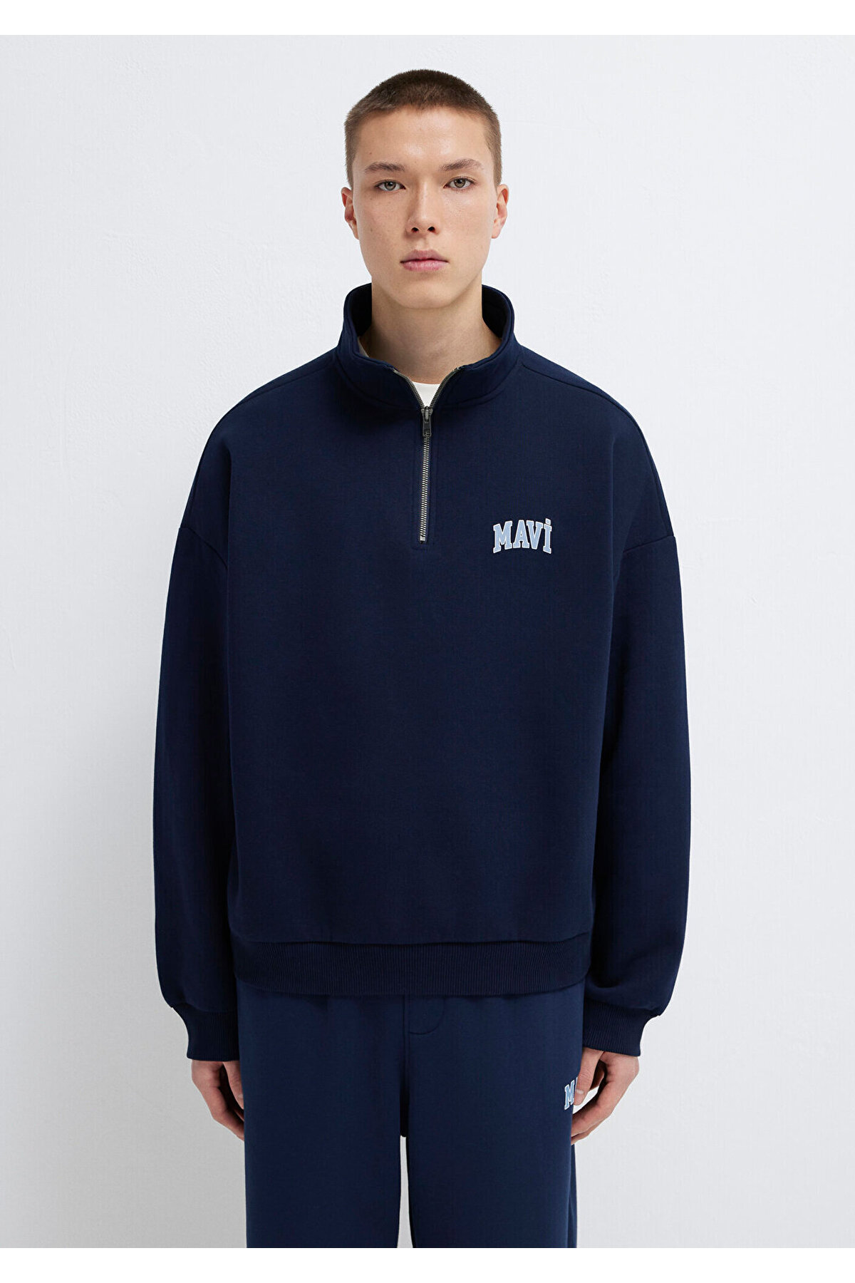 Mavi Logo Baskılı Yarı Fermuarlı Lacivert Sweatshirt 0S10208-70497 görsel 3