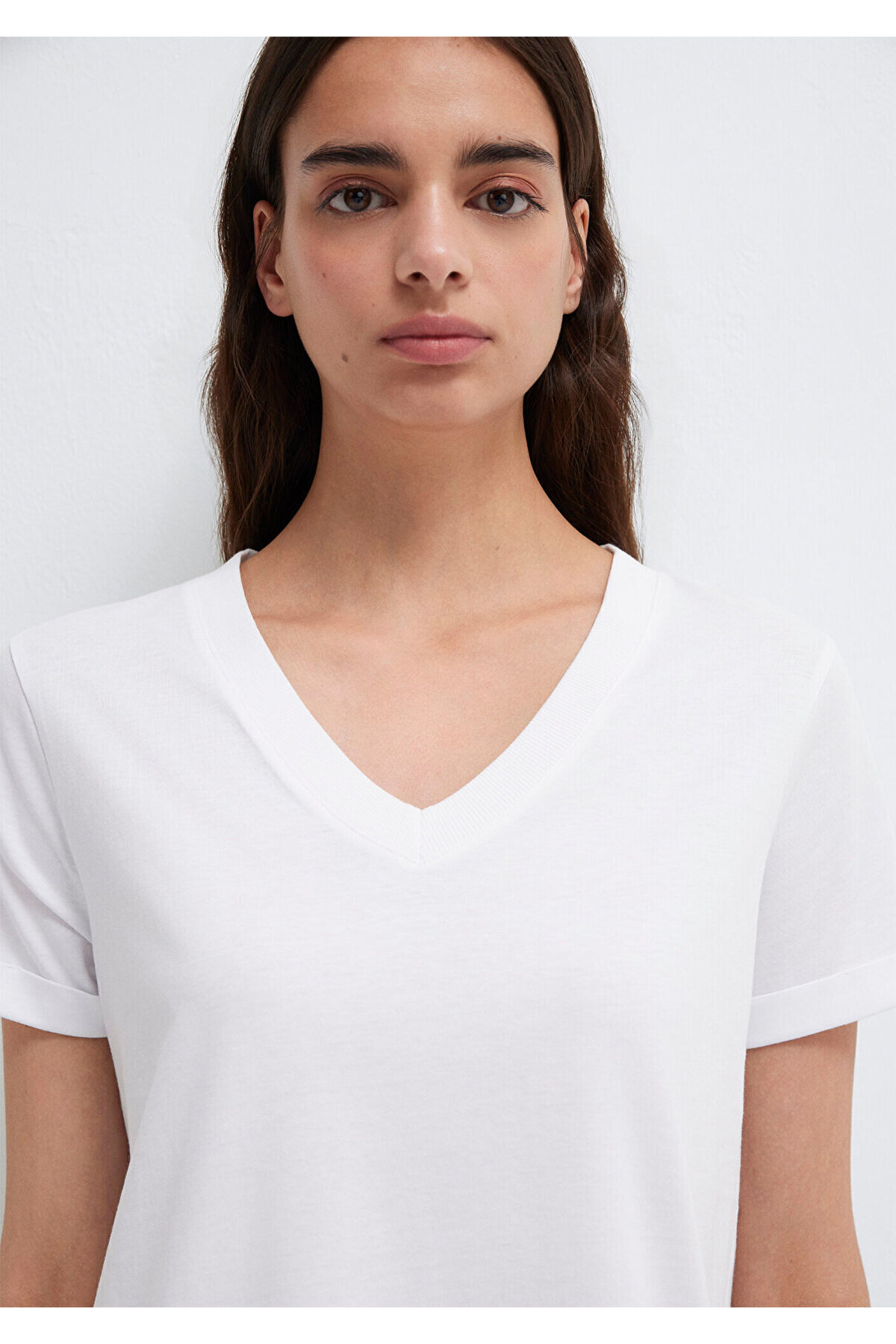 Mavi V Yaka Beyaz Basic Tişört Regular Fit / Normal Kesim 166248-620 görsel 6