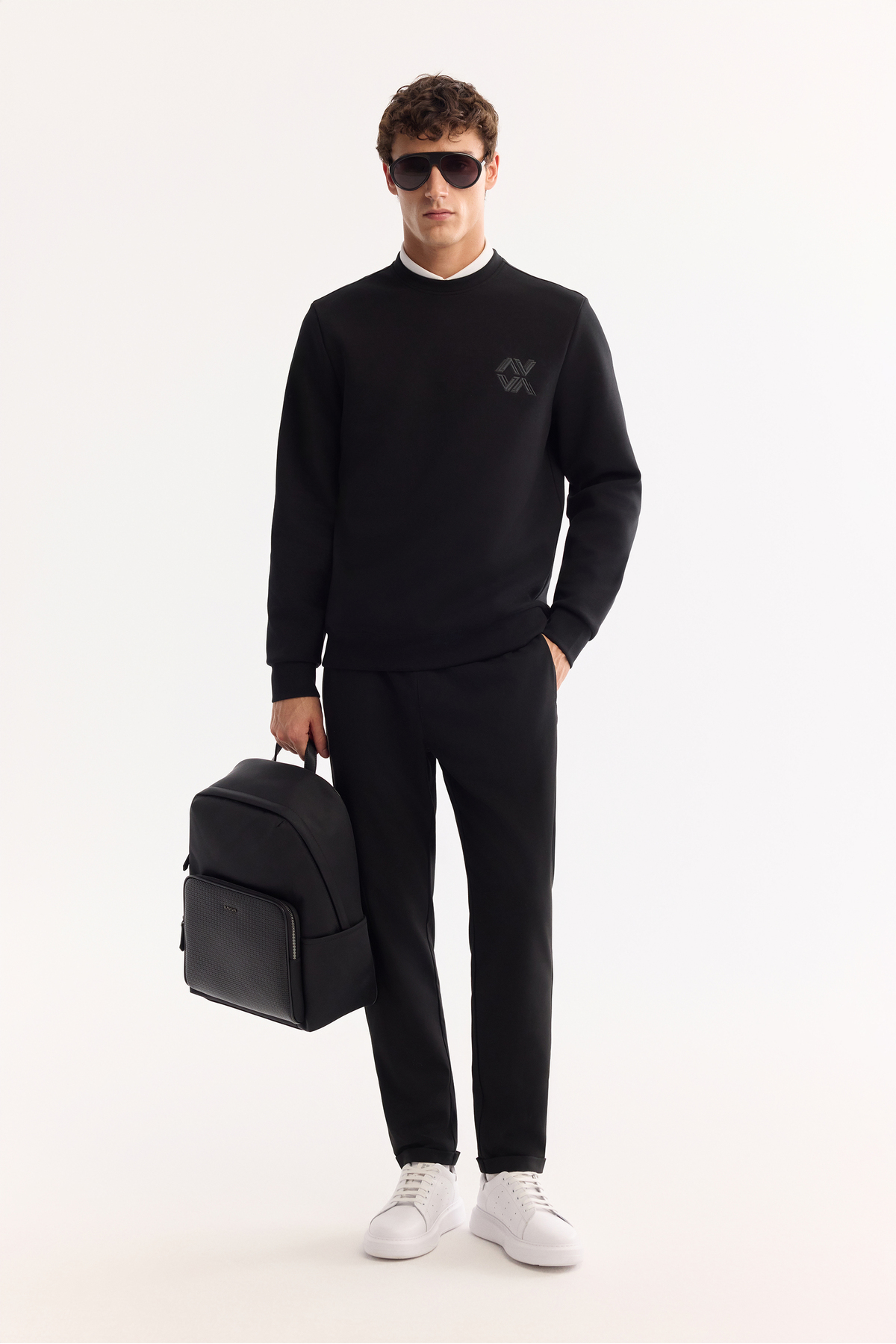 Avva Erkek Siyah Bisiklet Yaka Pamuklu Bi-Stretch Basic Regular Fit Sweatshirt A52Y1328 görsel 6
