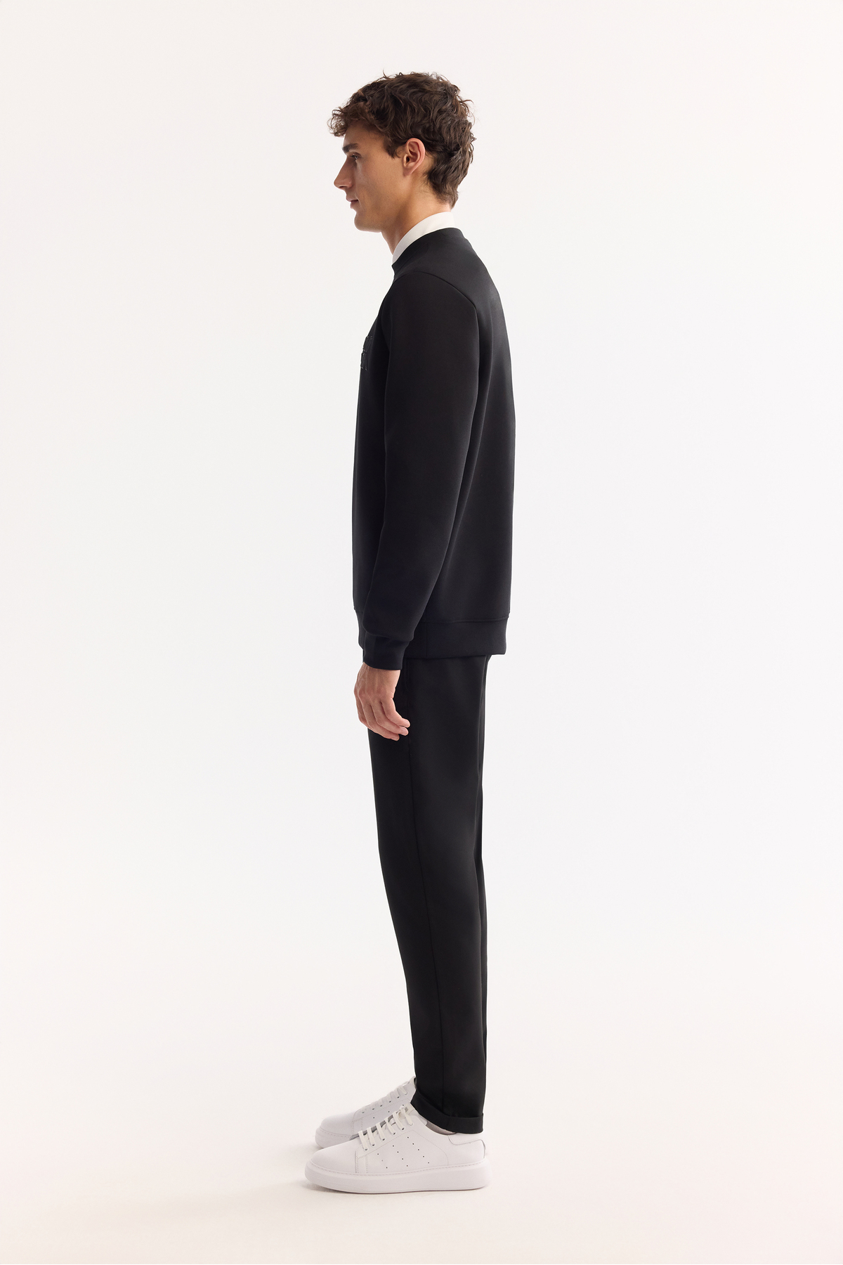 Avva Erkek Siyah Bisiklet Yaka Pamuklu Bi-Stretch Basic Regular Fit Sweatshirt A52Y1328 görsel 3