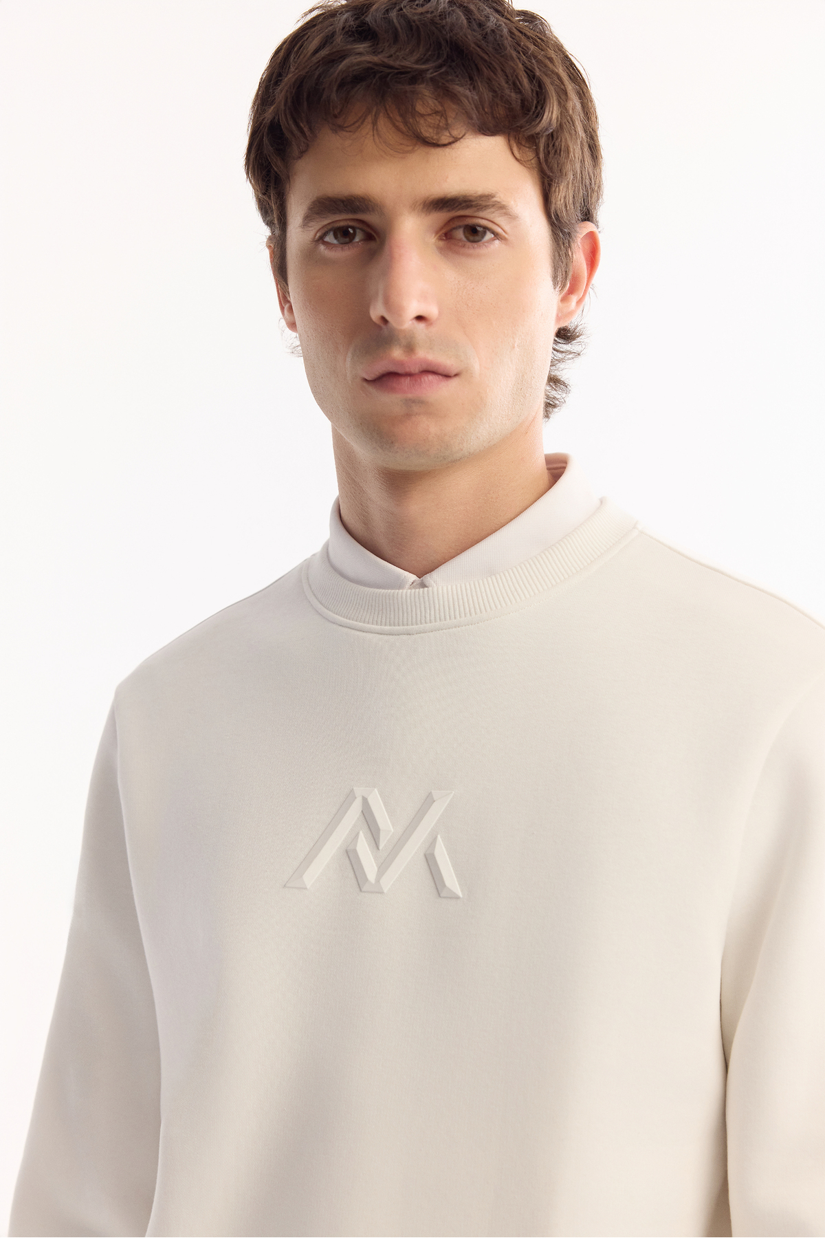 Avva Erkek Beyaz Bisiklet Yaka Pamuklu Şardonlu Baskılı Regular Fit Sweatshirt A52Y1327 görsel 2