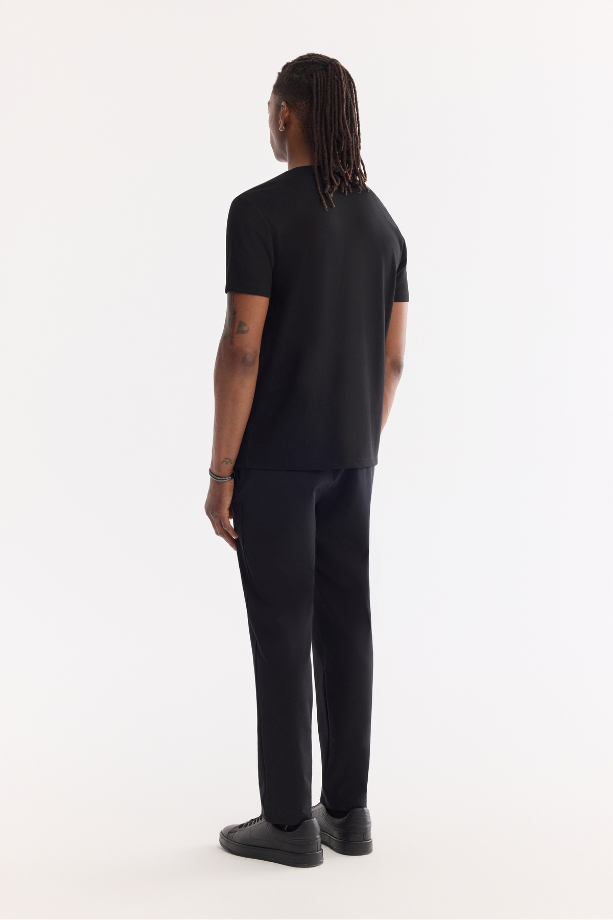 Avva Erkek Siyah Bisiklet Yaka Elastan Bi-Stretch İnterlok Regular Fit T-shirt A61Y1114 görsel 4