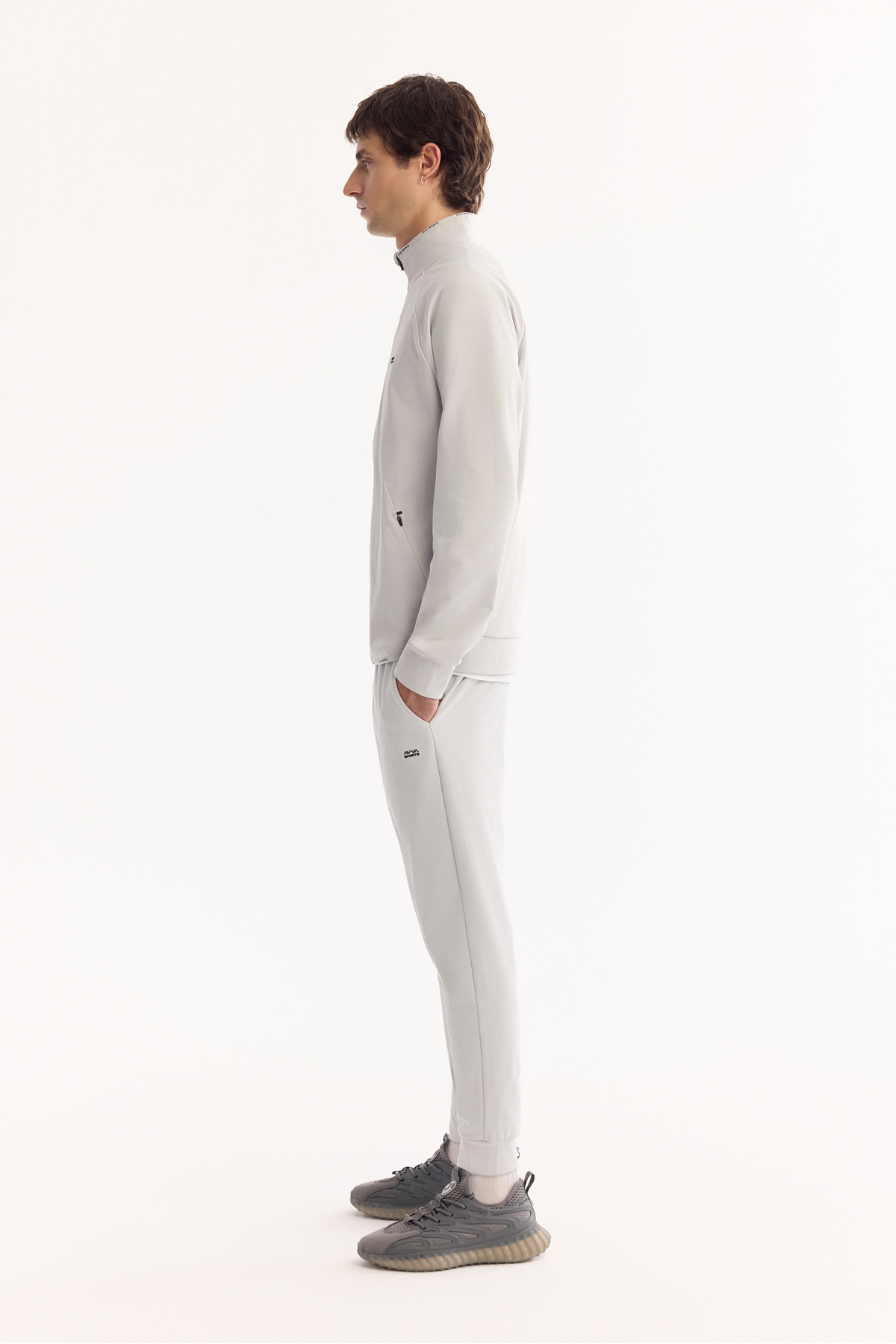 Avva Erkek Açık Gri Dik Yaka Fermuarlı İçi Şardonlu Bi-Stretch Teknik Kumaş Regular Fit Sweatshirt A52Y12 görsel 5