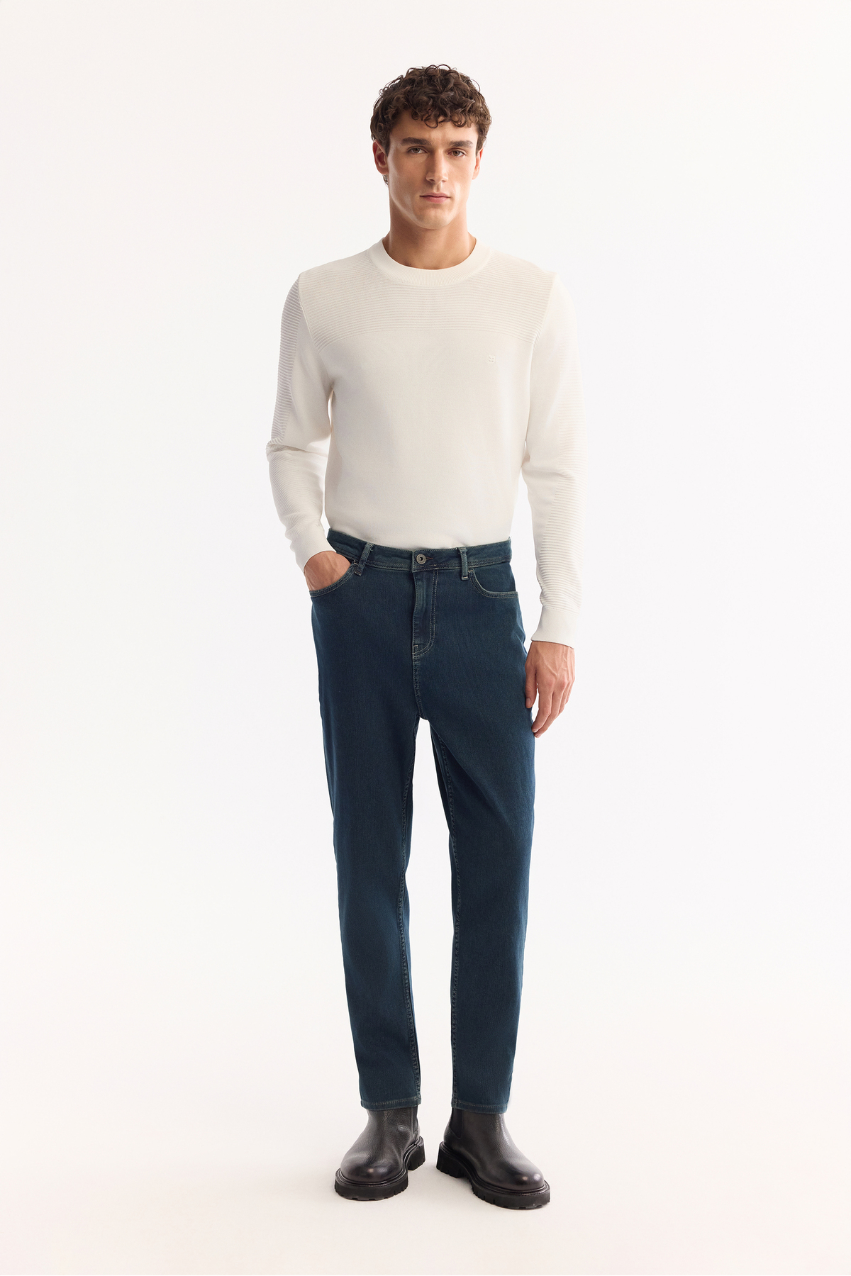 Avva Erkek İndigo Klasik Bel Pamuklu Eskitme Yıkmalı Oslo Carrot Fit Jean Pantolon A51Y3552