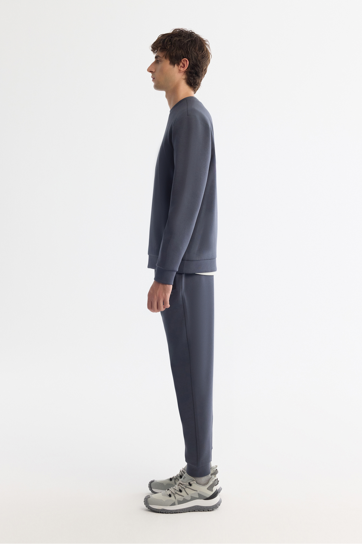 Avva Erkek Antrasit Bisiklet Yaka Esnek Yumuşak Doku İnterlok Kumaş Regular Fit Sweatshirt B001100 görsel 3