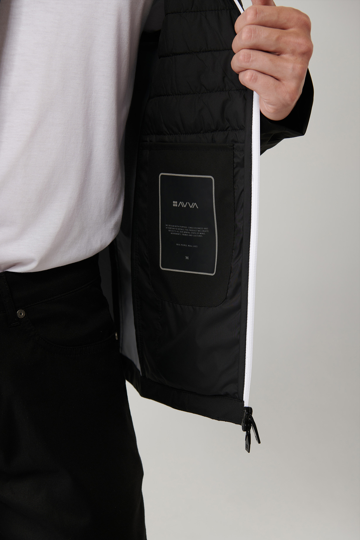 Avva Erkek Siyah Dik Yaka Önü Kapitoneli Bağcık Detaylı Su İtici Comfort Fit Mont A41Y6000 görsel 5