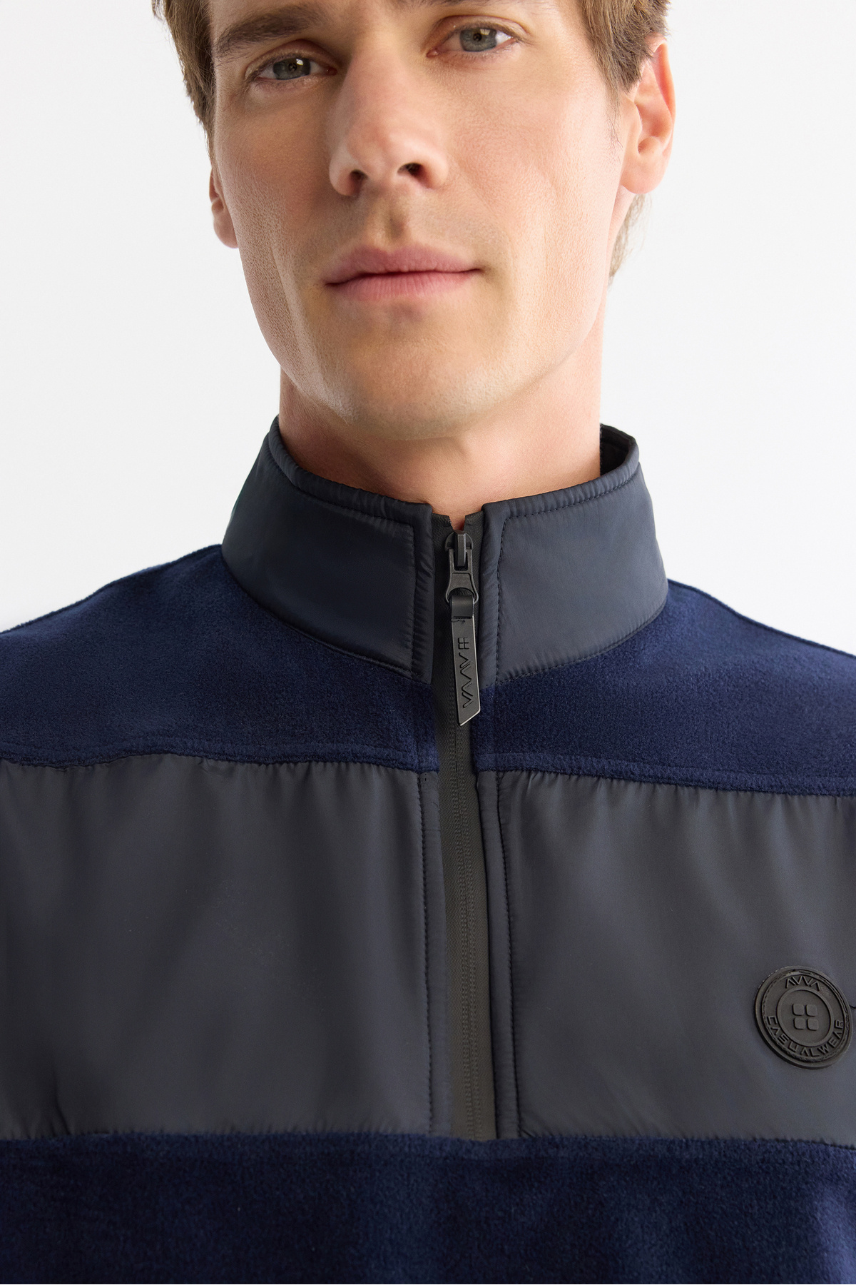 Avva Erkek Lacivert Soğuğa Dayanıklı Fermuarlı Dik Yaka Polar Regular Fit Sweatshirt A42Y1380 görsel 2