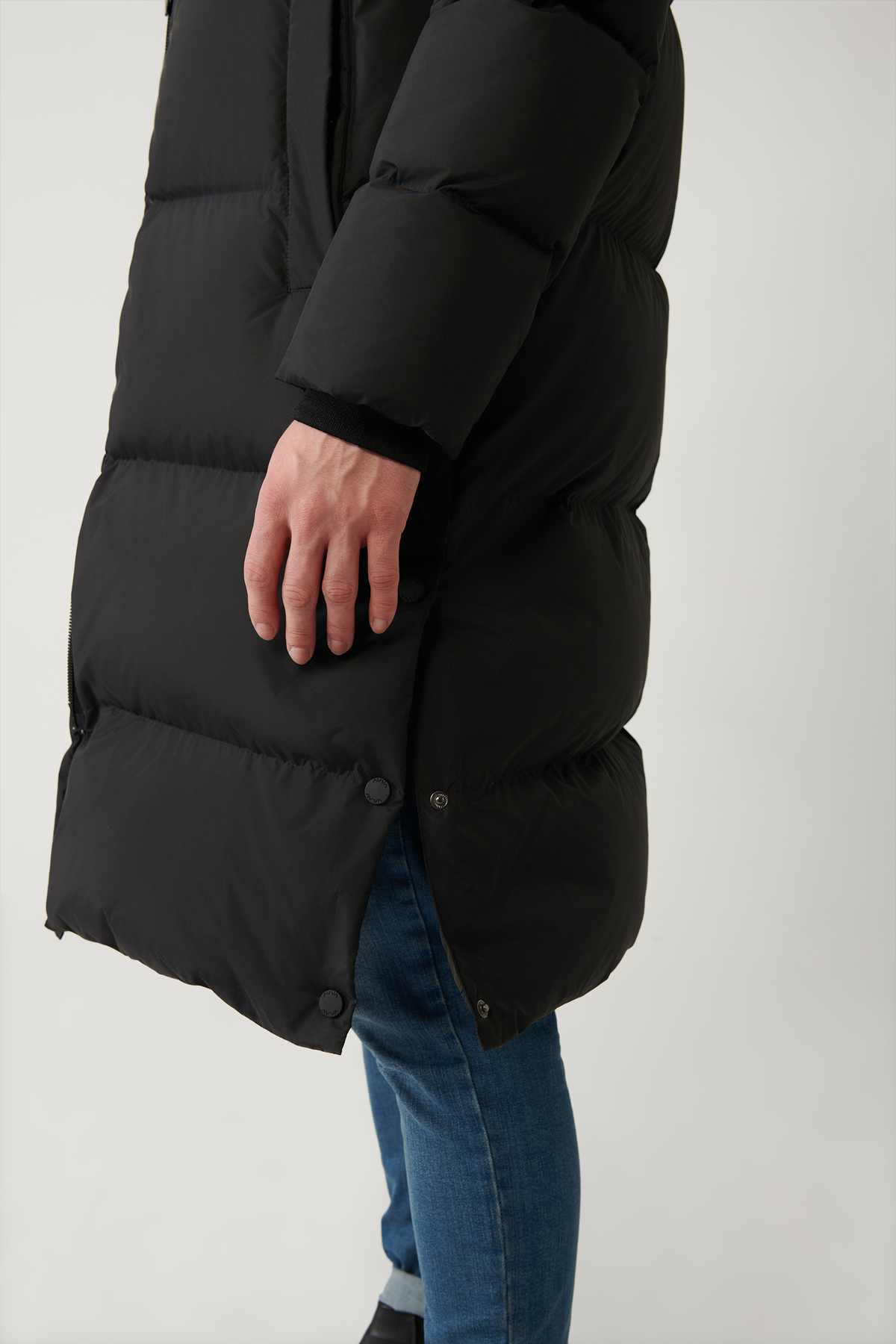 Avva Erkek Siyah Kapüşonlu Kaz Tüyü Su İtici Rüzgar Geçirmez Uzun Şişme Comfort Fit Mont A32Y6021 görsel 5