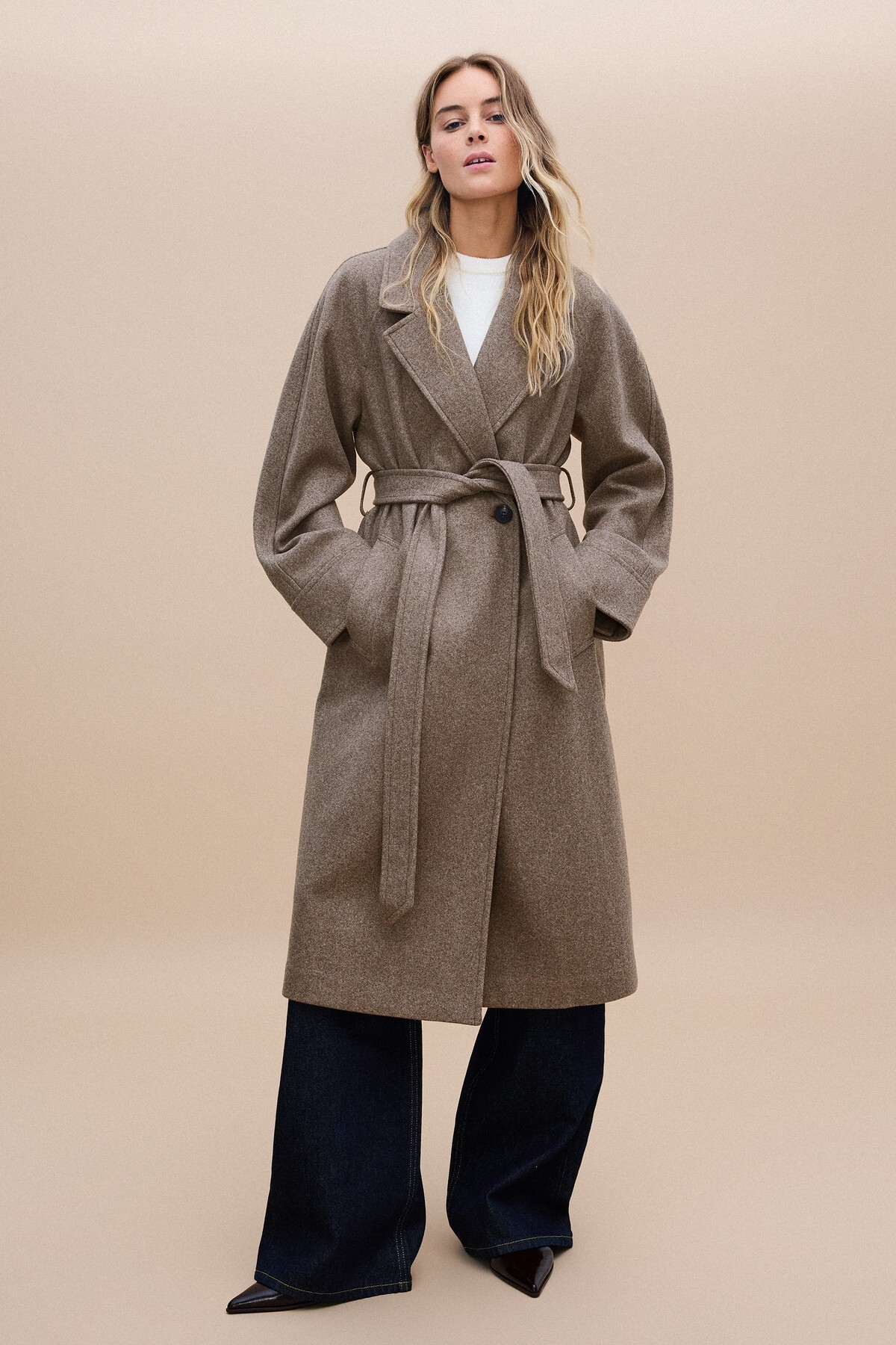 Bershka Soft touch kemerli uzun kaban görsel 5