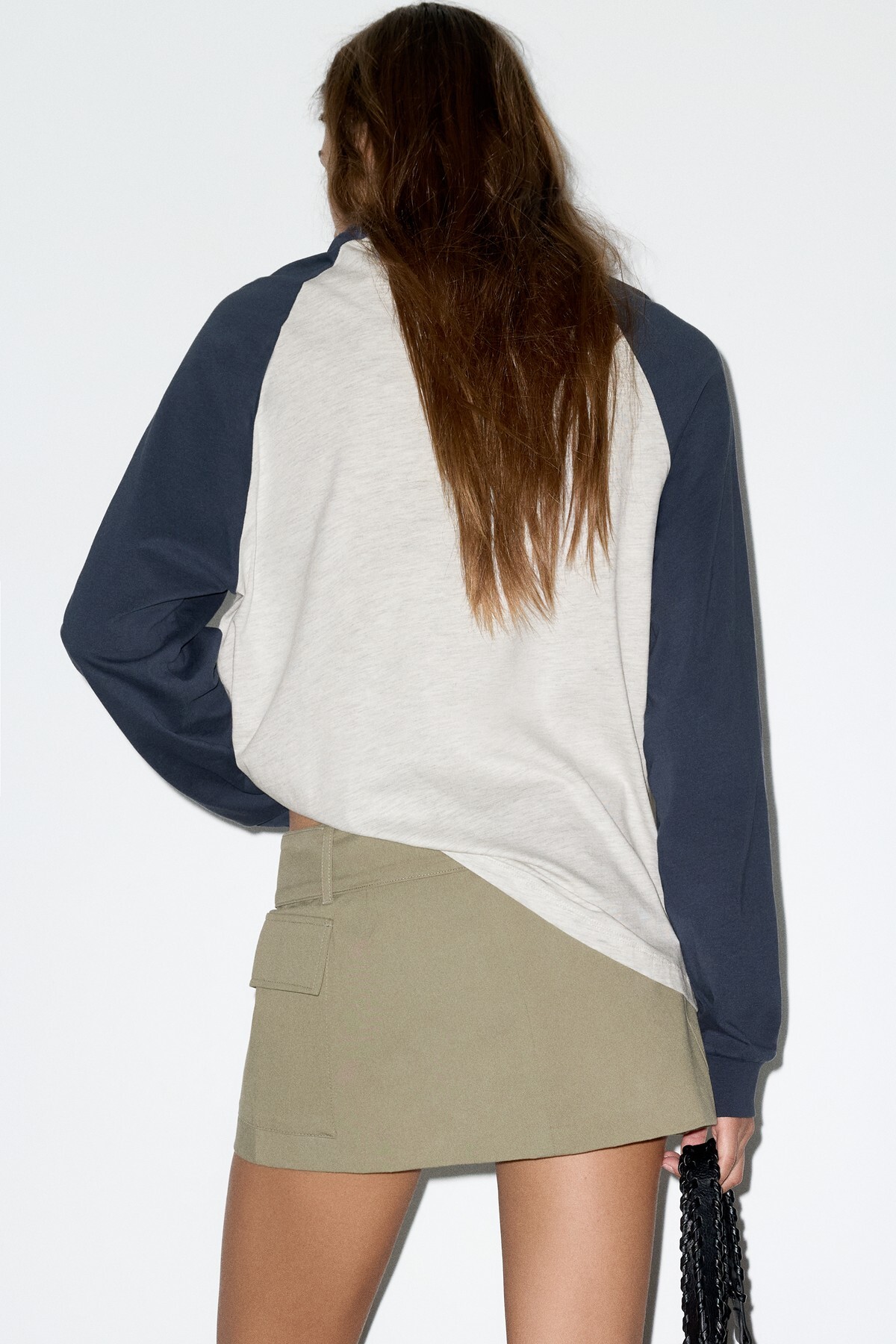 Pull & Bear Oversize reglan kollu tişört görsel 5