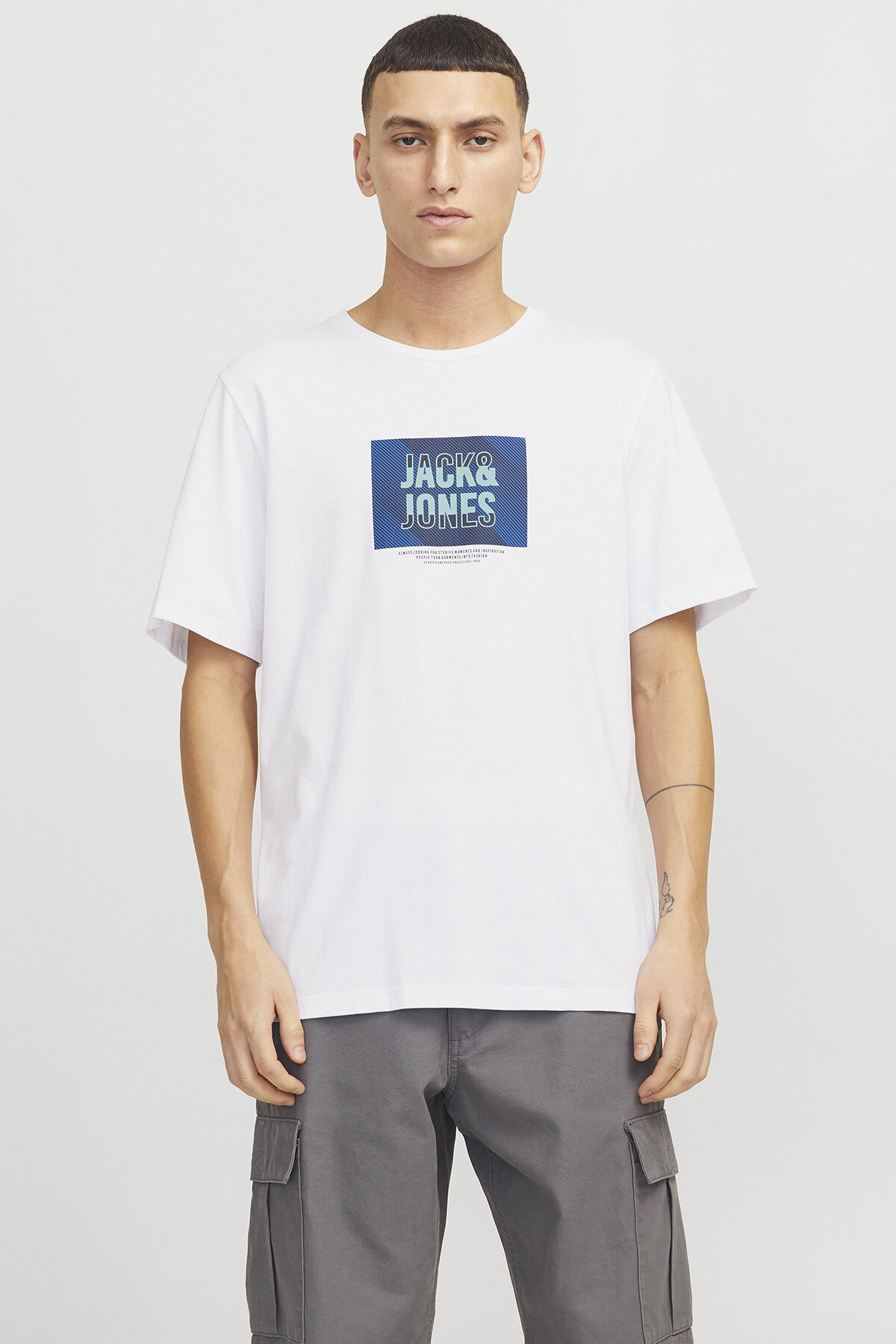 تی شرت مردانه طرح Jjhudson مدل Ss یقه گرد کد ۱۲۲۶۸۴۷۷ جک اند جونز تی شرت Jack & Jones