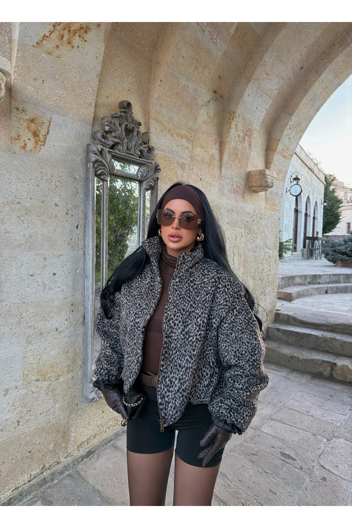 kırmızı butiks Leopar Kaşe Mont görsel 4