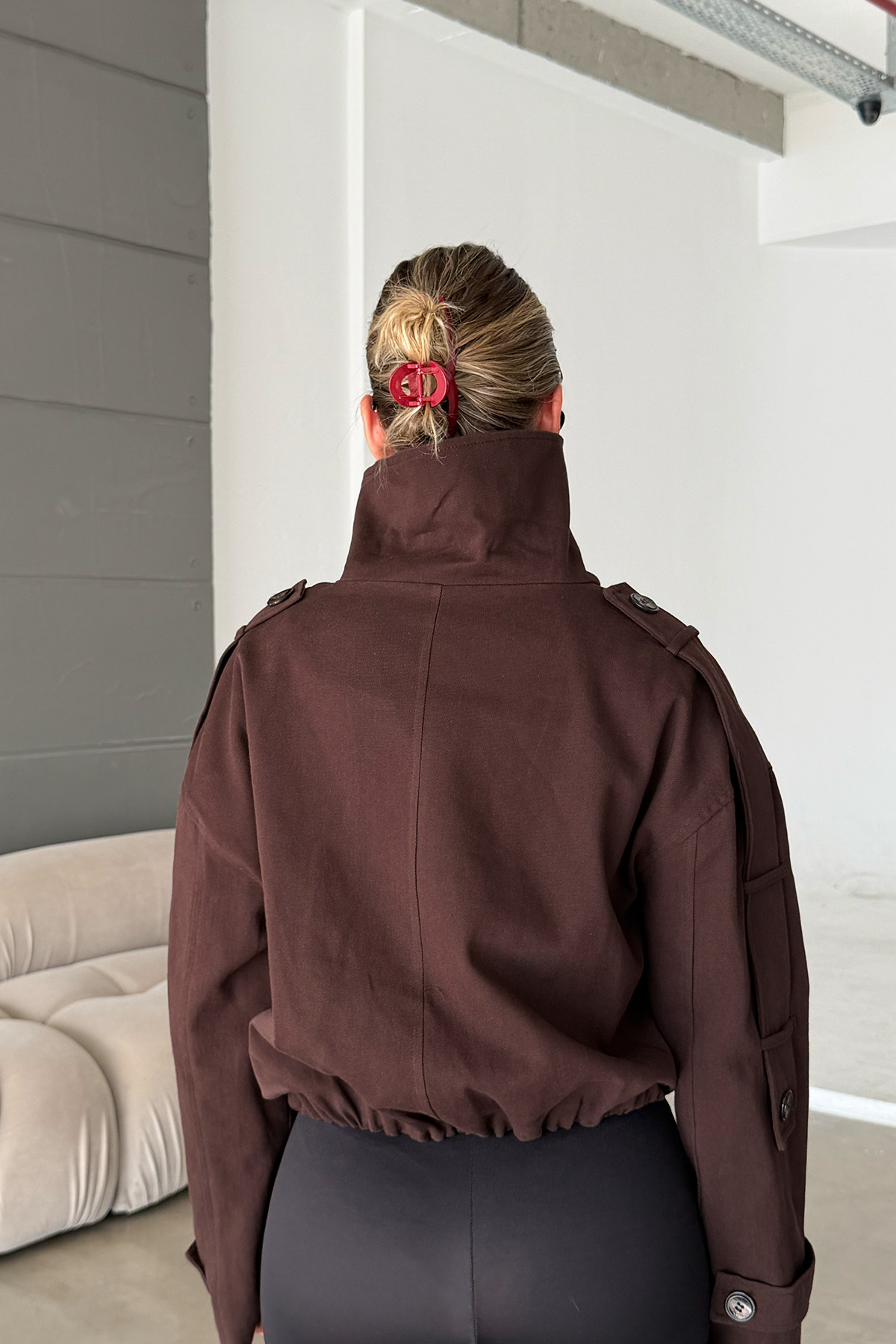 MANMARK Kadın Yüksek Yaka Kol Apolet Detaylı Gabardin Kumaş Oversize Trençkot Ceket görsel 5
