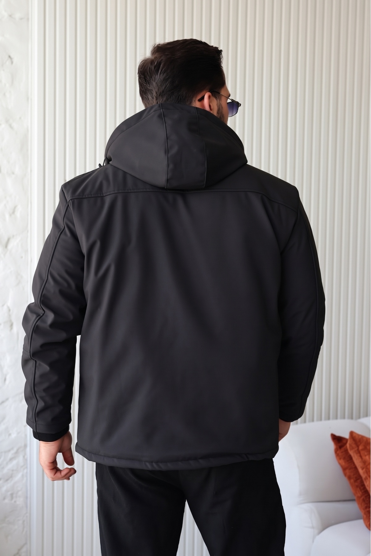NET OF NOT Su Ve Rüzgar Geçirmez Rahat Kalıp Kapüşonlu Softshell Erkek Mont görsel 5