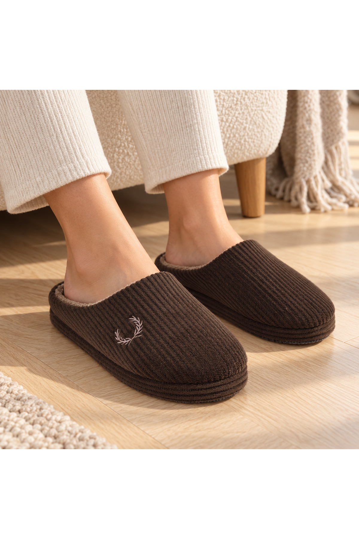 NEWORA Unisex Kışlık Ev Terliği İçi Yumuşak Peluş Fitilli Kumaş Kapalı Burun Günlük Terlik görsel 4
