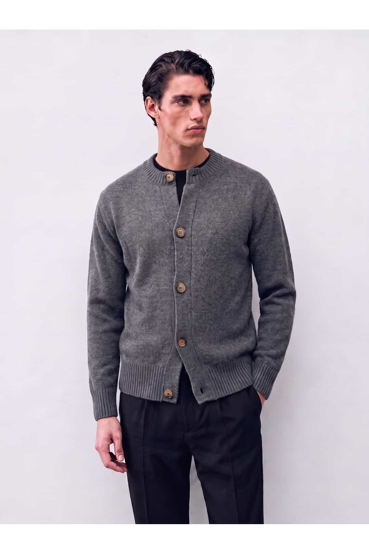 Yün Düğmeli Hırka FW7334 — خاکستری yun-dugmeli-hirka-fw7334 — تصویر 3 از 4