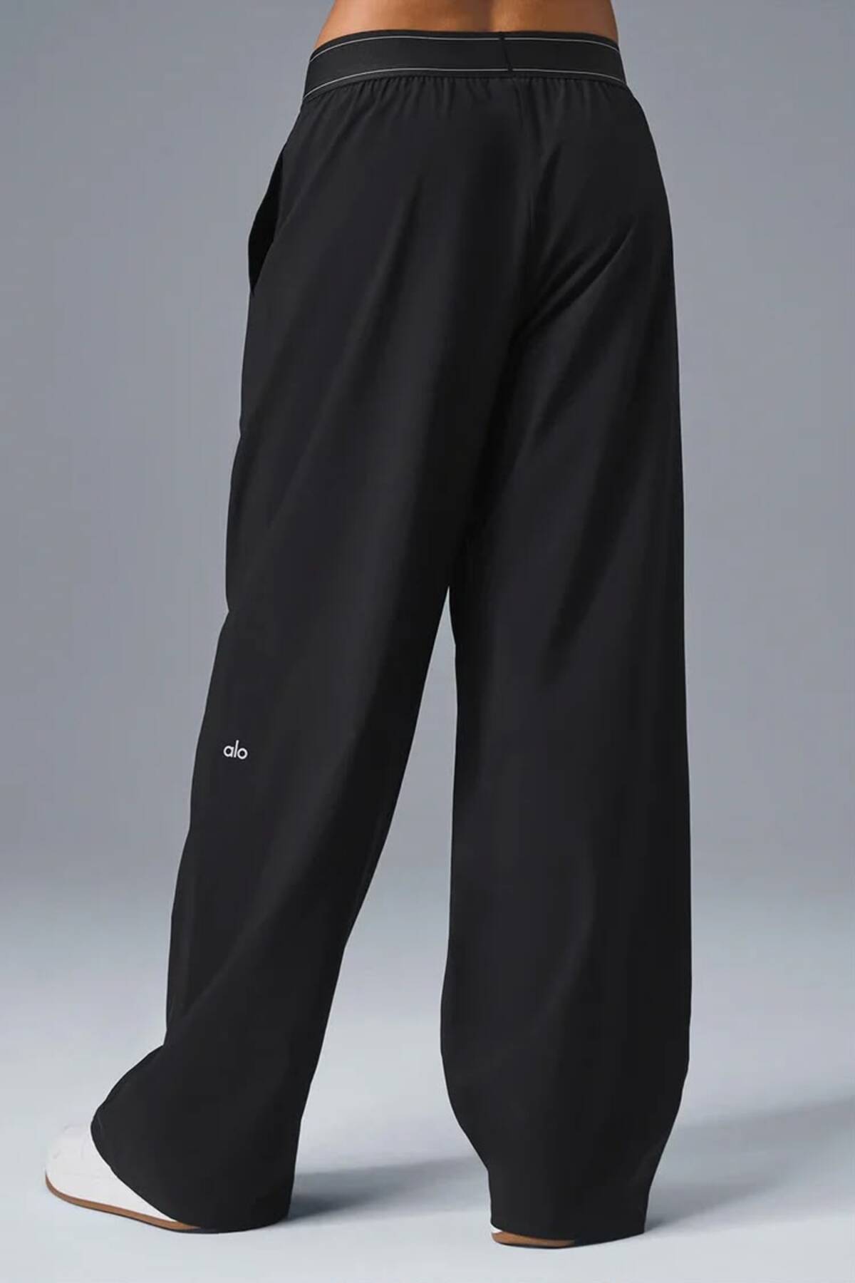 شلوار پارچه ای یوگا — مشکی pantalonplzo — تصویر 6 از 6