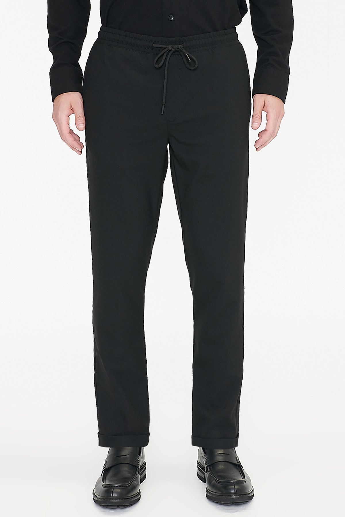 AC&Co / Altınyıldız Classics Erkek Siyah Non-Iron Ütü Gerektirmeyen Diz İzi Yapmayan Beli Bağlamalı Jogger Pantolon Slim Fit görsel 2