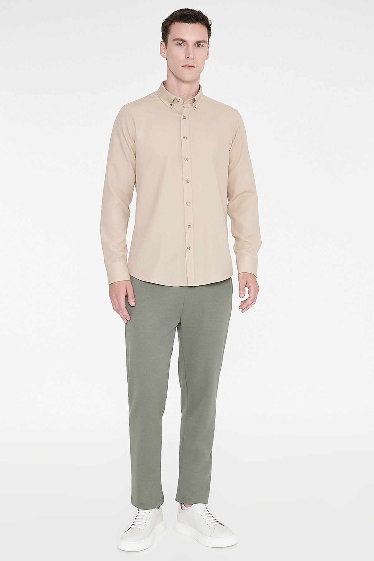 AC&Co / Altınyıldız Classics Erkek Oxford Kolay Ütülenebilir Pamuklu Terletmez Gömlek Bej Düğmeli Yaka Slim Fit Dar Kesim görsel 4