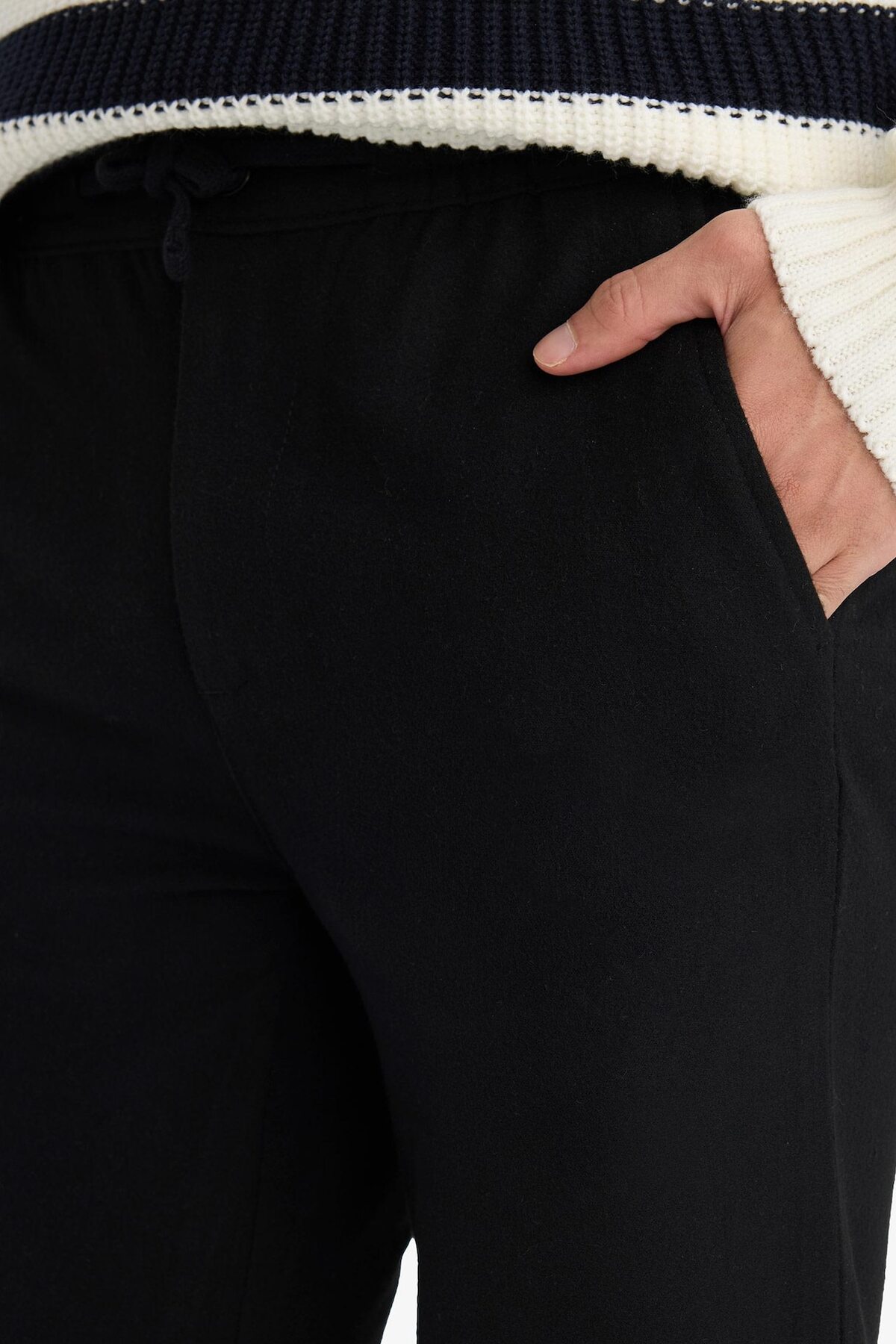 DeFacto Regular Fit Cepli Düz Paça Pantolon G4955AX25WN görsel 4
