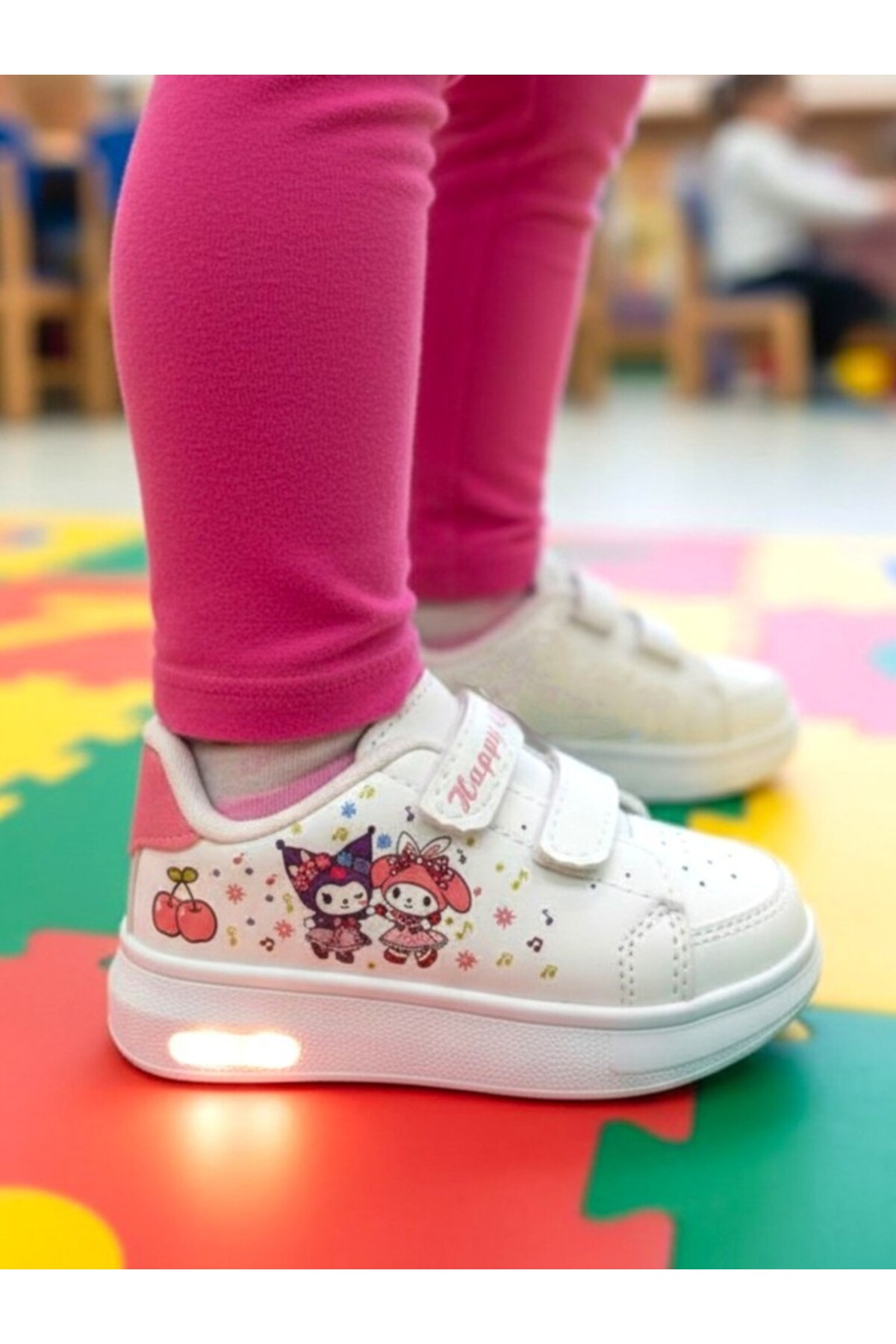 ellaboni Kız Çocuk Işıklı Kromi&Melody Baskılı Beyaz Spor Ayakkabı Sneaker