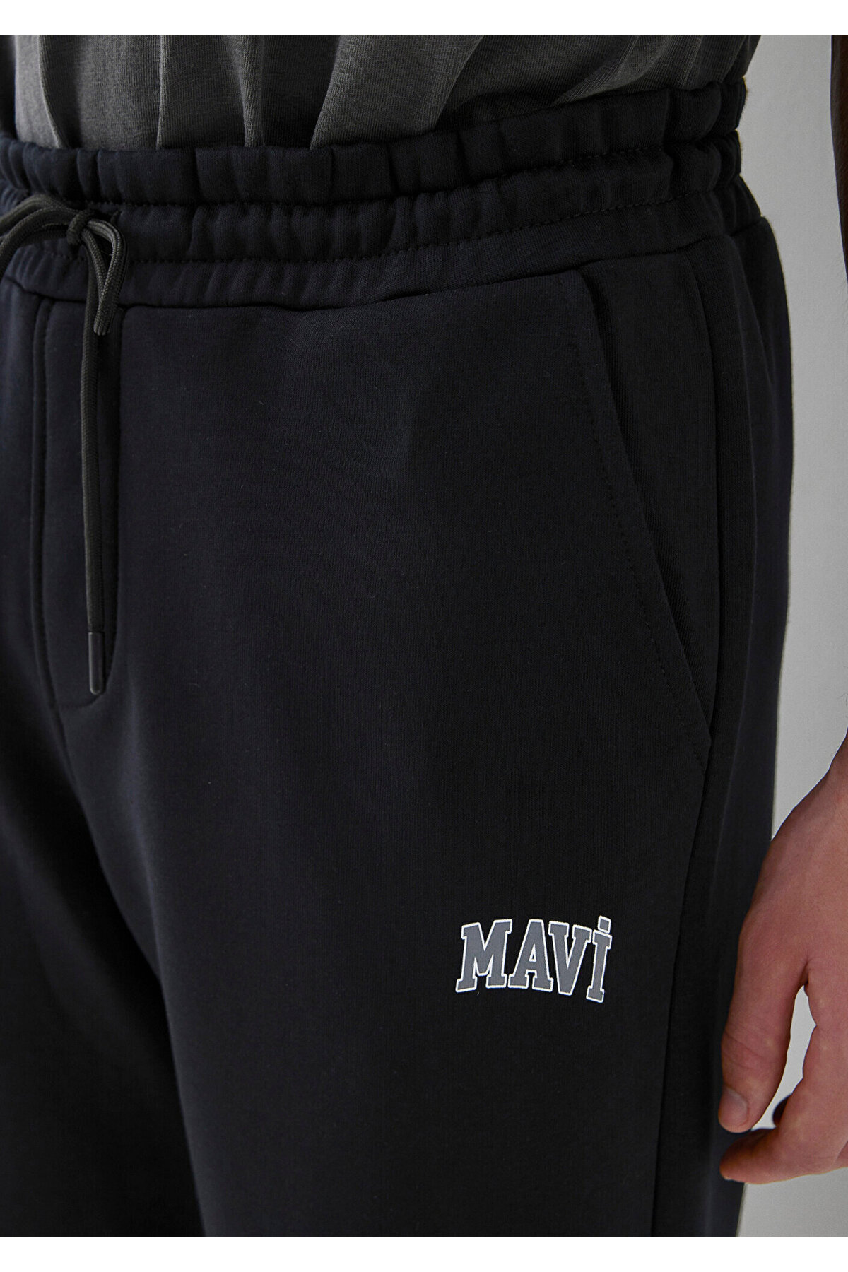 Mavi Logo Siyah Eşofman Altı 0010640-900 görsel 6