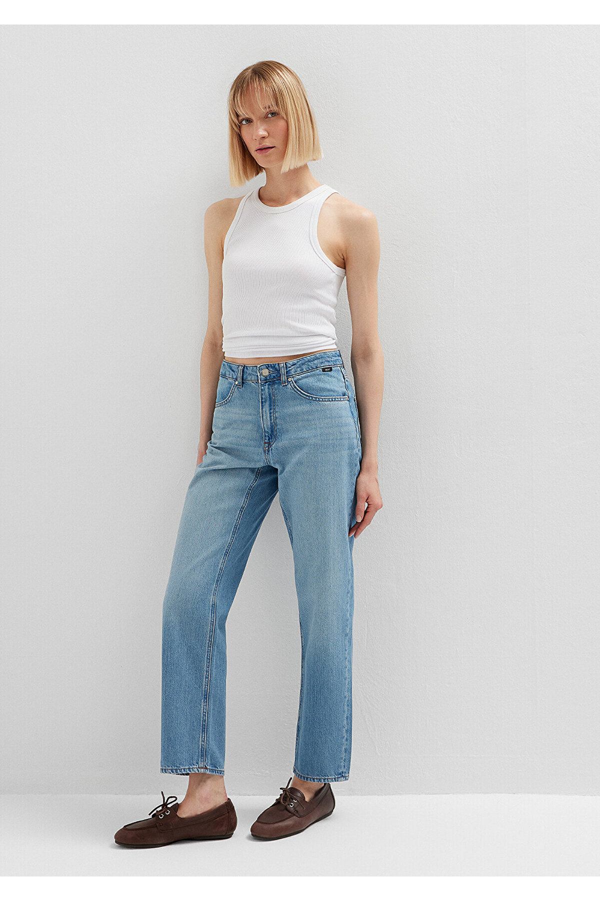 Mavi Iconic Puslu Açık Jean Pantolon 1021060-A3928 görsel 3