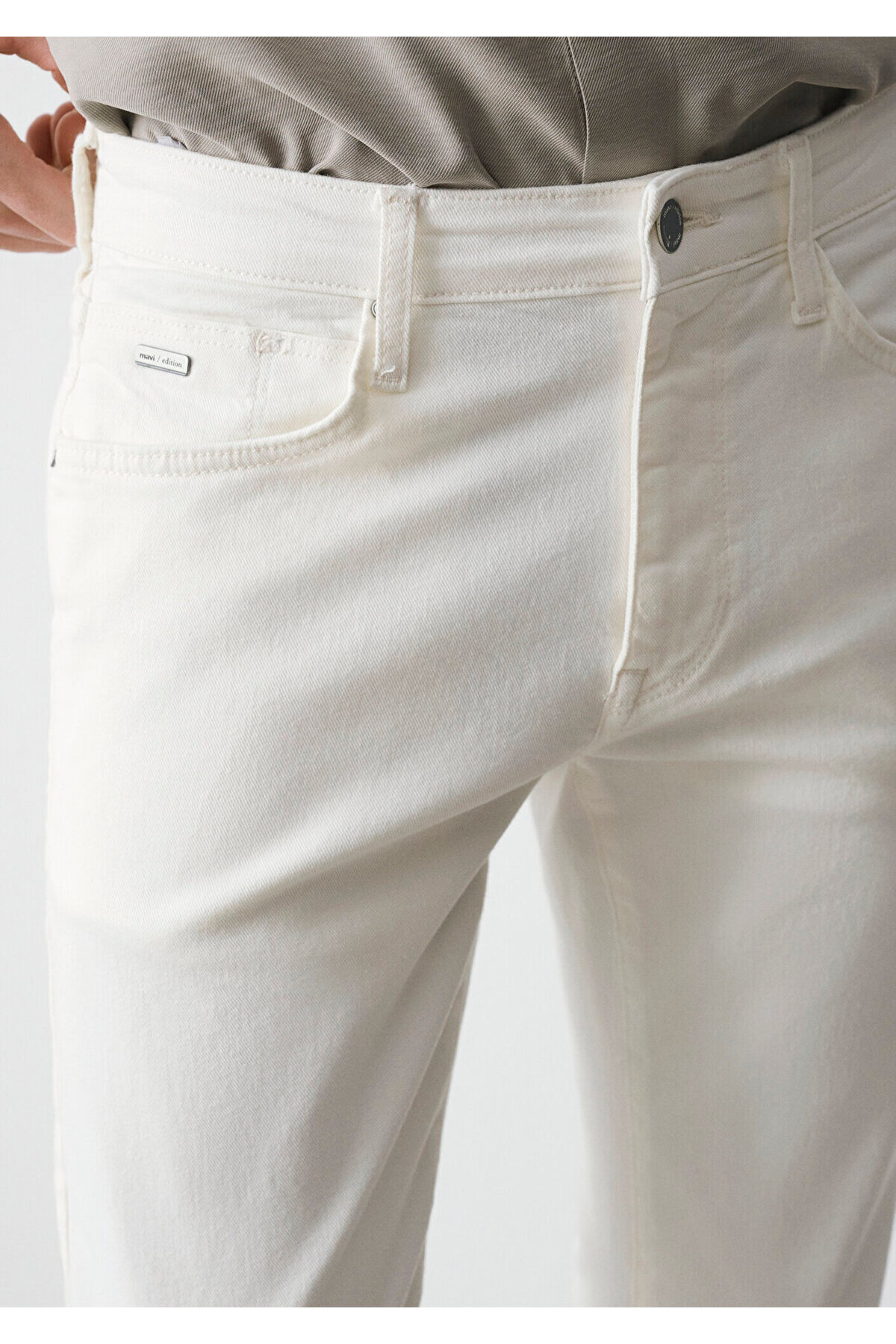 Mavi Jake Edition Beyaz Jean Pantolon 0042290581 görsel 6