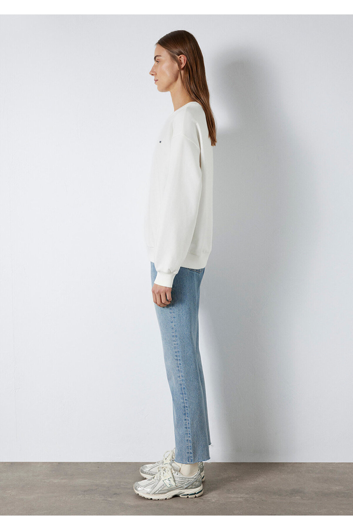 Mavi Nakışlı Ekru Sweatshirt 1S10366-70057 görsel 5
