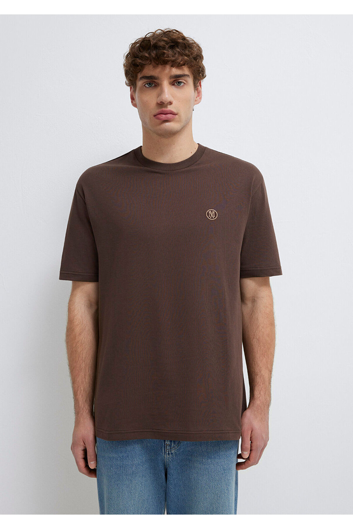 Mavi Logo İşlemeli Kahverengi Basic Tişört Loose Fit / Bol Rahat Kesim 067074-70251 görsel 4