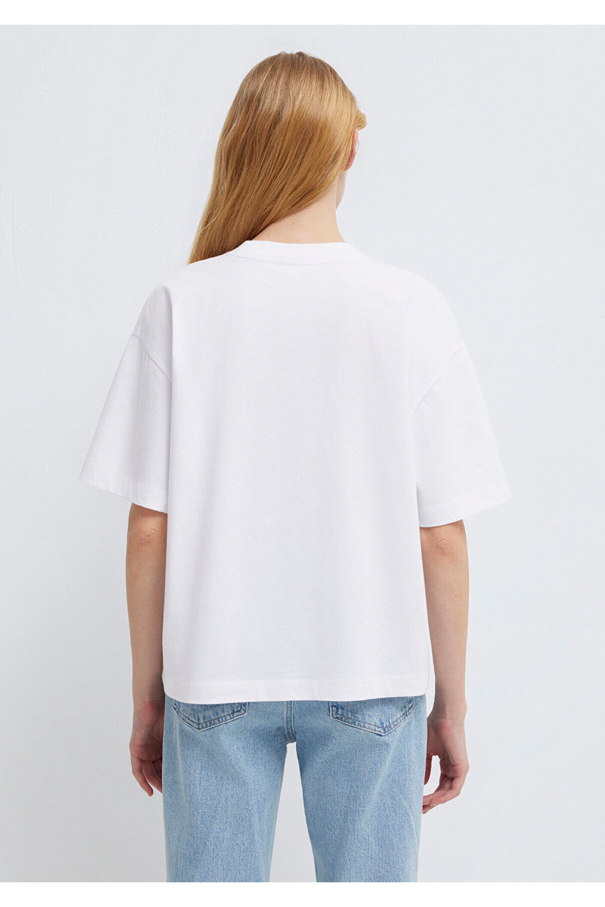 Mavi Nakışlı Beyaz Basic Tişört Loose Fit / Bol Rahat Kesim 1613225-620 görsel 6