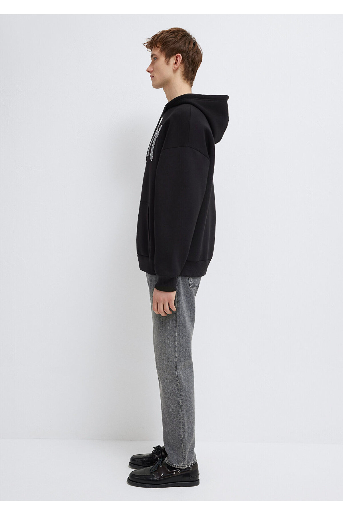 Mavi M067149 Logo Baskılı Erkek Kapüşonlu Sweatshirt SİYAH görsel 4