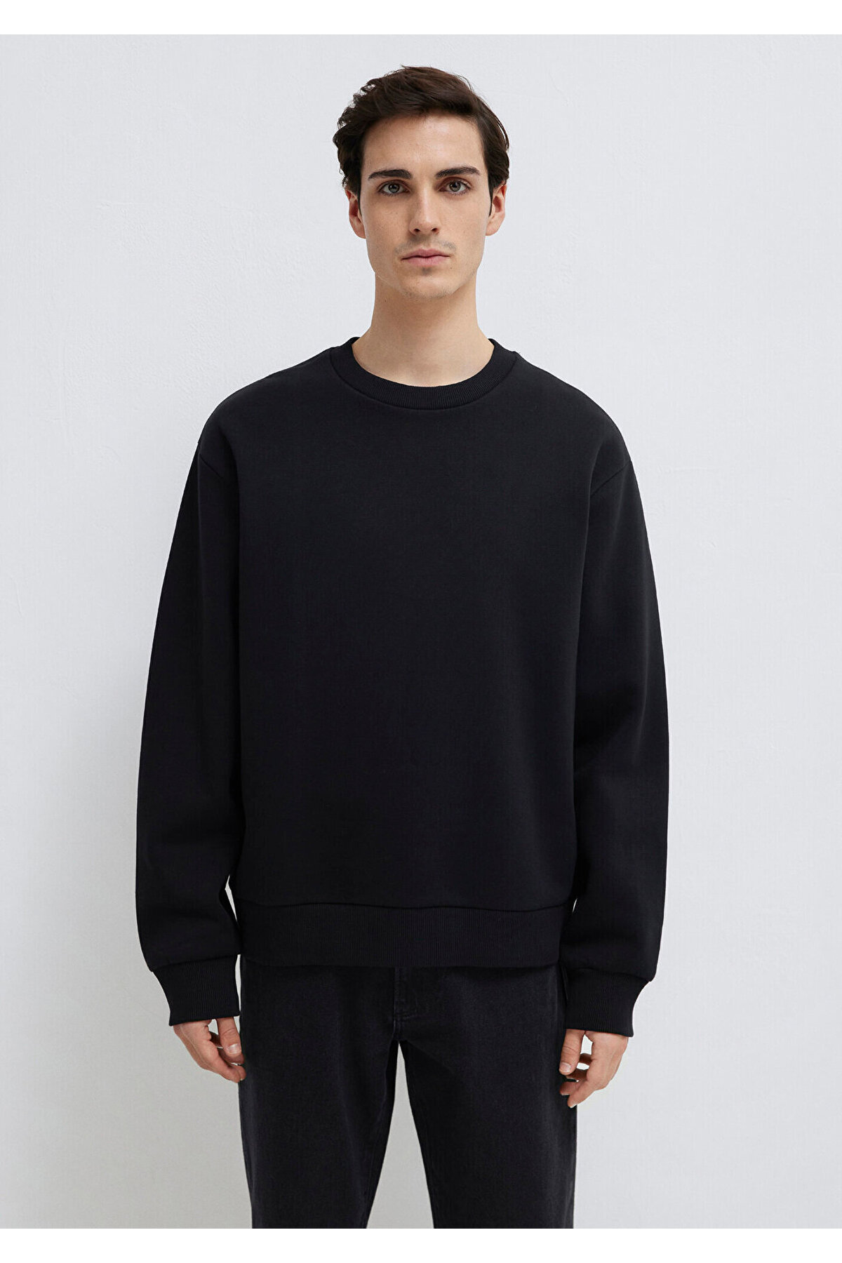 Mavi Bisiklet Yaka Siyah Basic Sweatshirt 0S10276-900 görsel 4