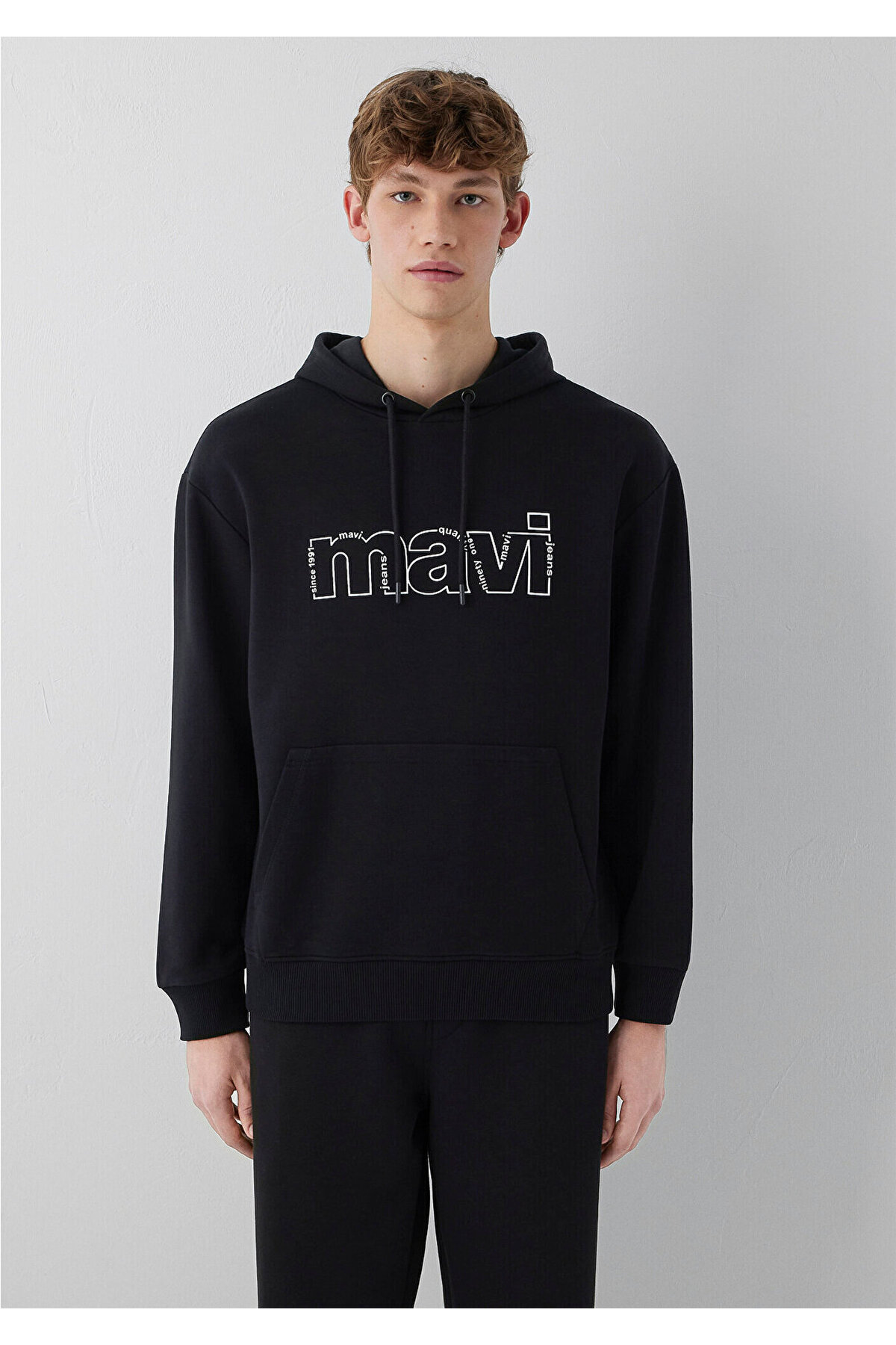 Mavi M0S10196 Logo Baskılı Kapüşonlu Erkek Sweatshirt SİYAH görsel 3