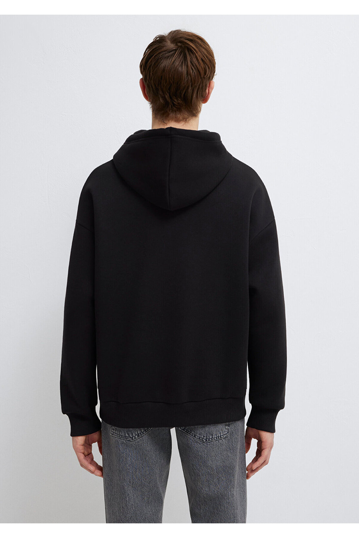Mavi M067149 Logo Baskılı Erkek Kapüşonlu Sweatshirt SİYAH görsel 5