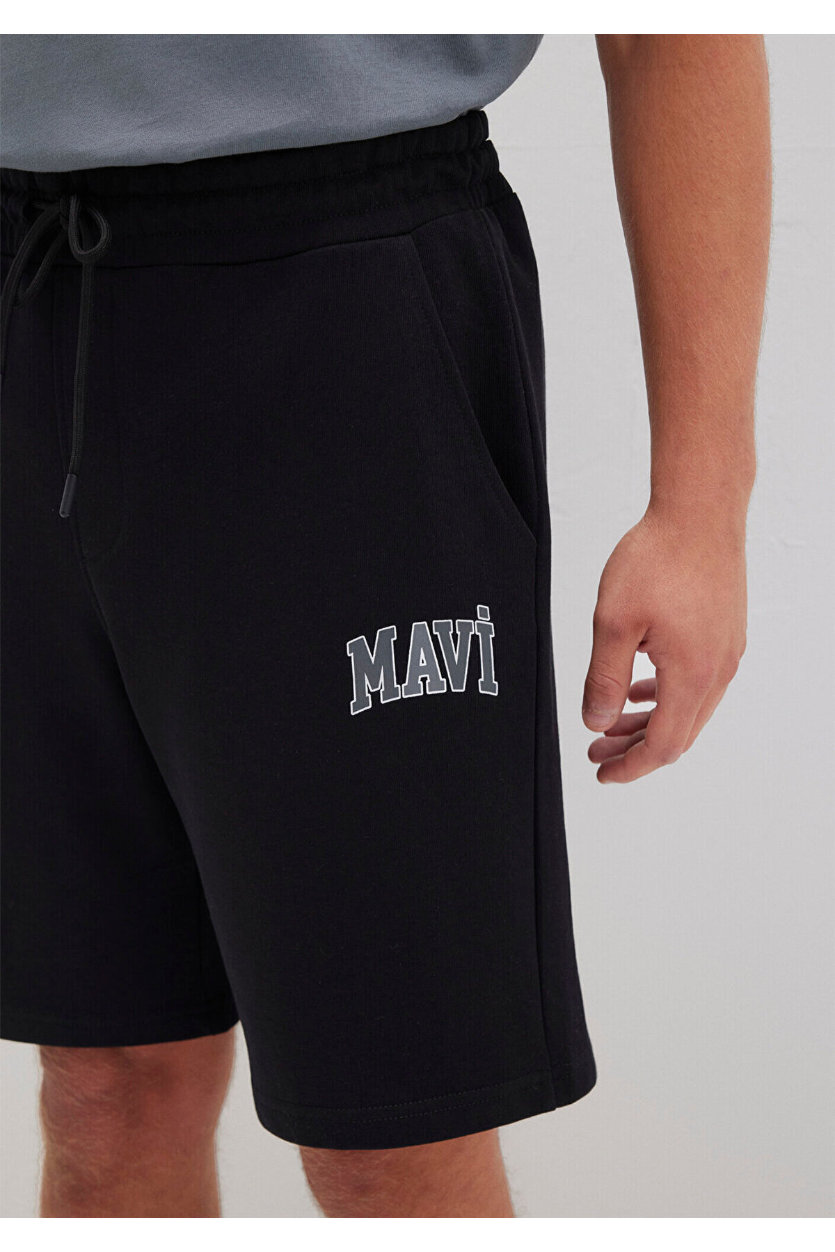 Mavi Logo Baskılı Siyah Şort 0410224-900 görsel 5