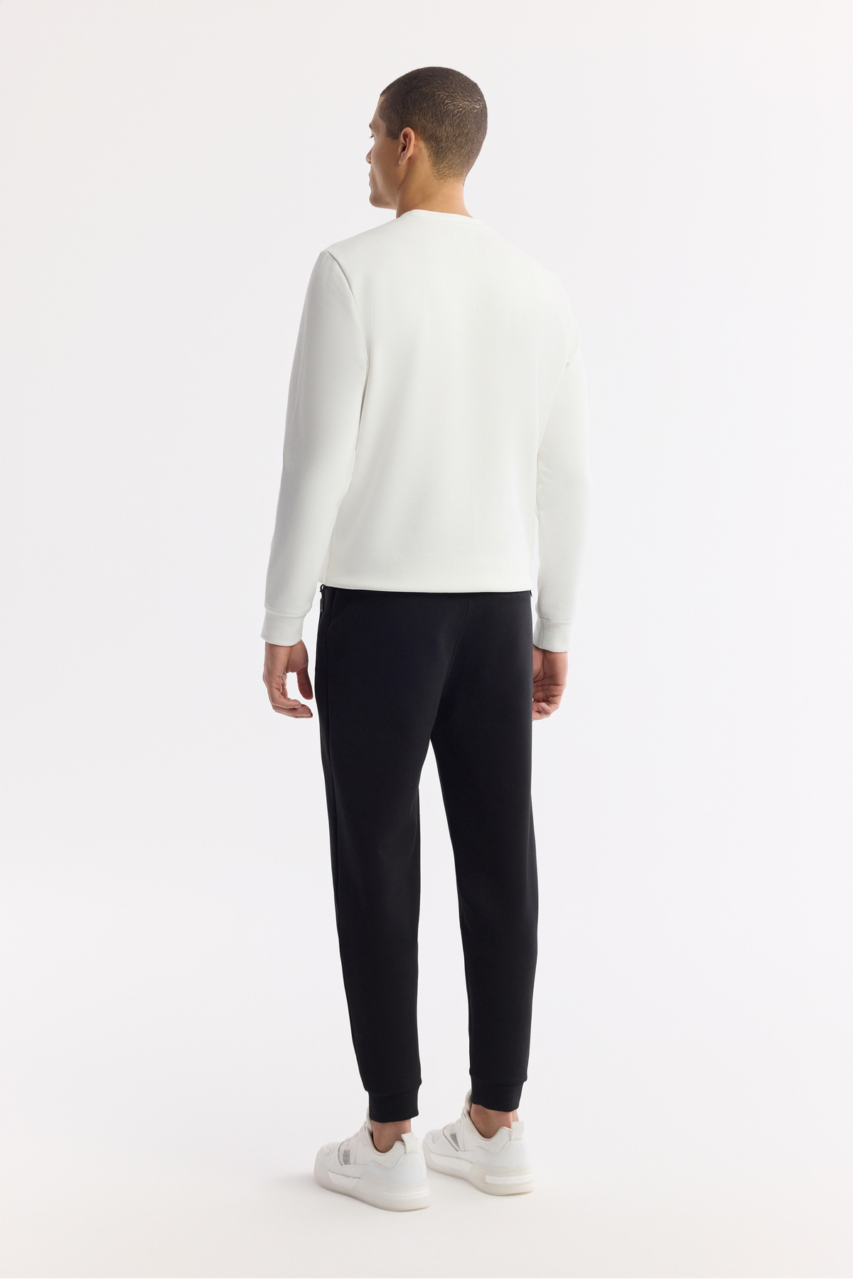 Avva Erkek Siyah Beli Lastikli Bağcıklı Bi-Stretch Regular Fit Eşofman Altı B003400 görsel 3