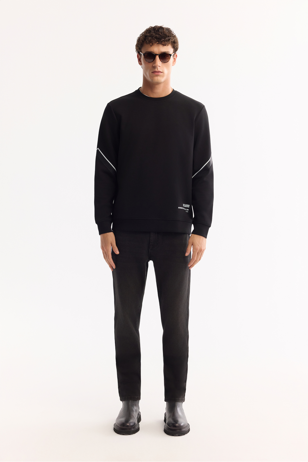 Avva Erkek Siyah Bisiklet Yaka Pamuklu Bi-Stretch Baskılı Regular Fit Sweatshirt A52Y1258 görsel 6