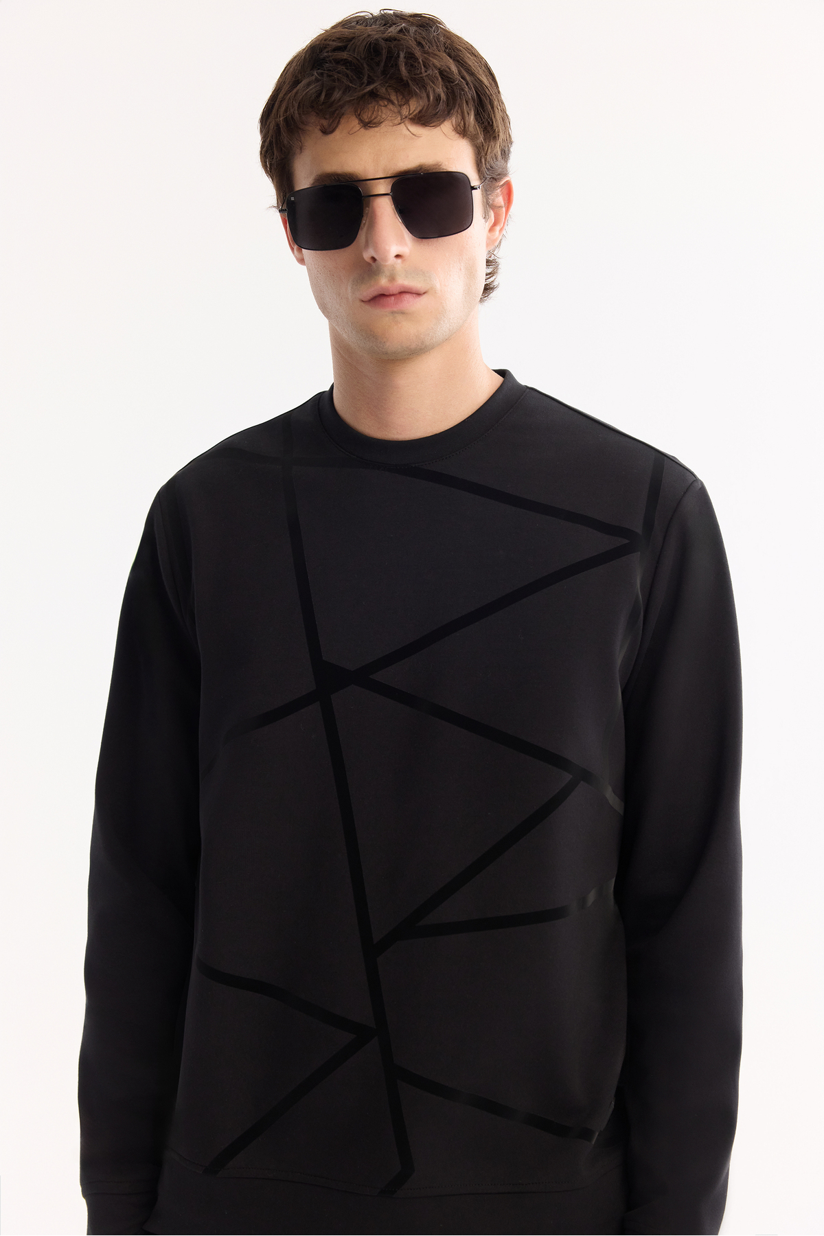 Avva Erkek Siyah Bisiklet Yaka Pamuklu Bi-Stretch Baskılı Regular Fit Sweatshirt A52Y1285 görsel 3