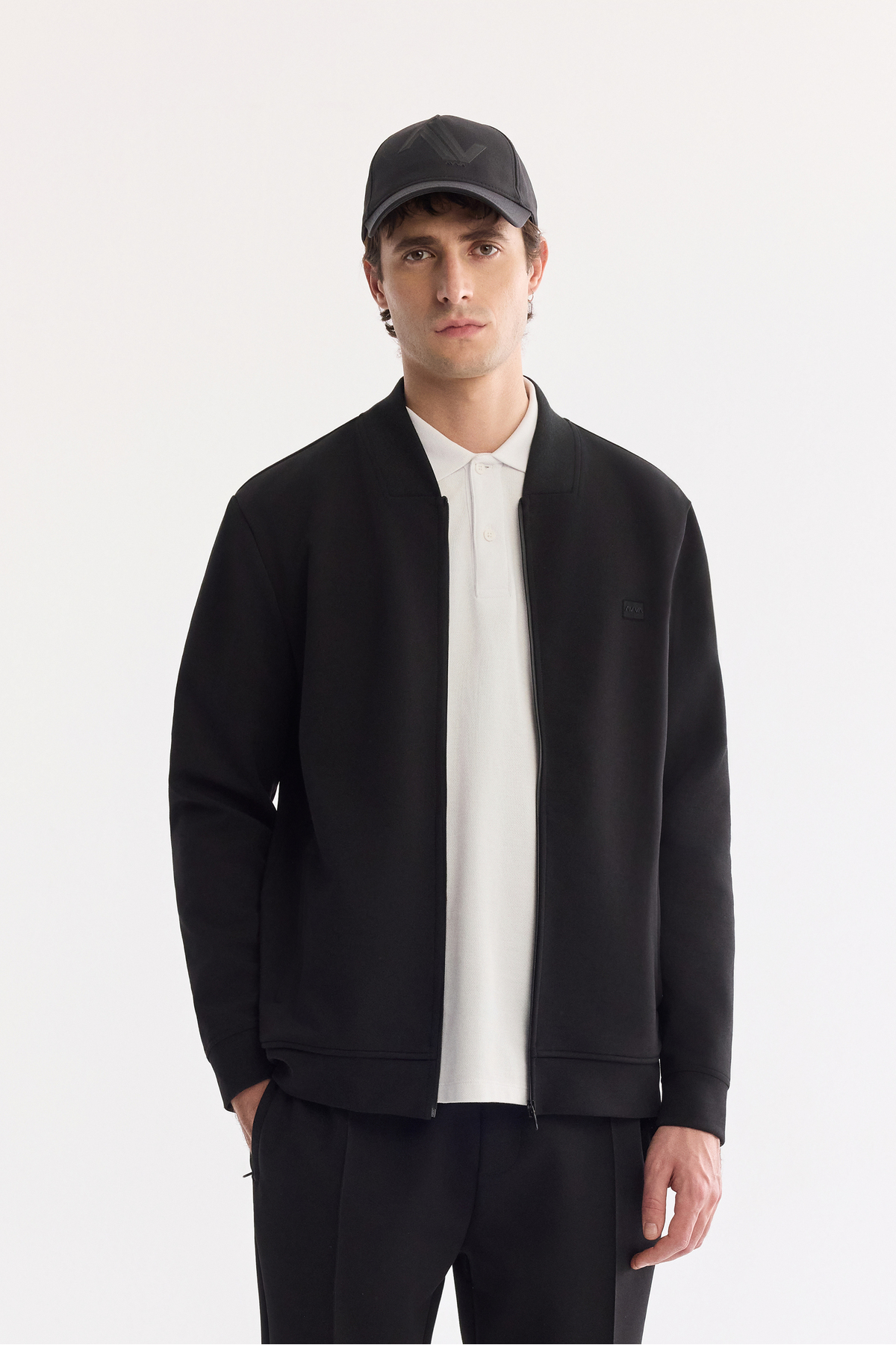 Avva Erkek Siyah Bomber Yaka Fermuarlı Pamuklu Kolay Ütülenen Bi-Stretch Regular Fit Sweatshirt A61Y1201