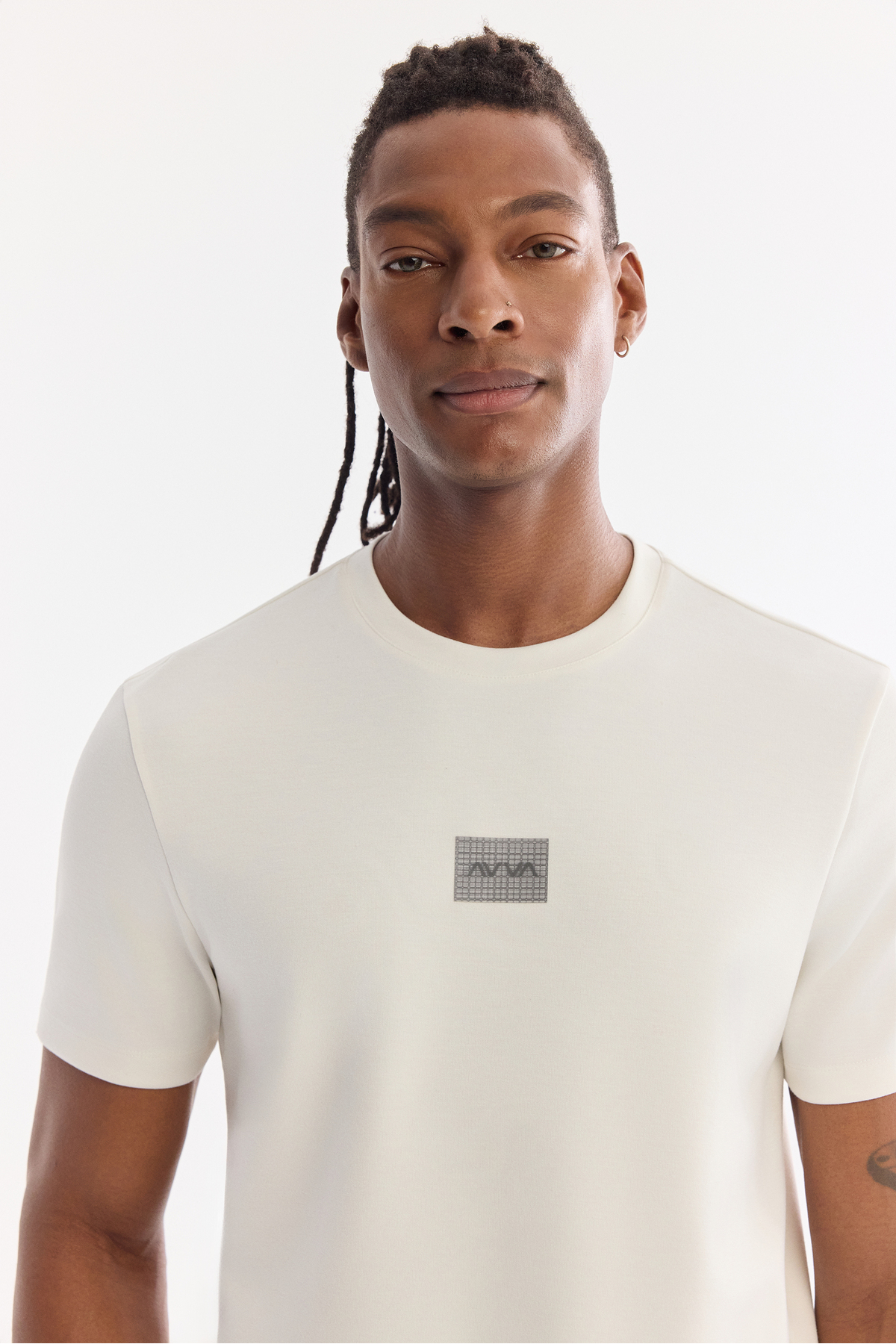 Avva Erkek Ekru Bisiklet Yaka Viskon Karışımlı Baskılı Bi-Stretch İnterlok Regular Fit T-shirt A61Y1059 görsel 2