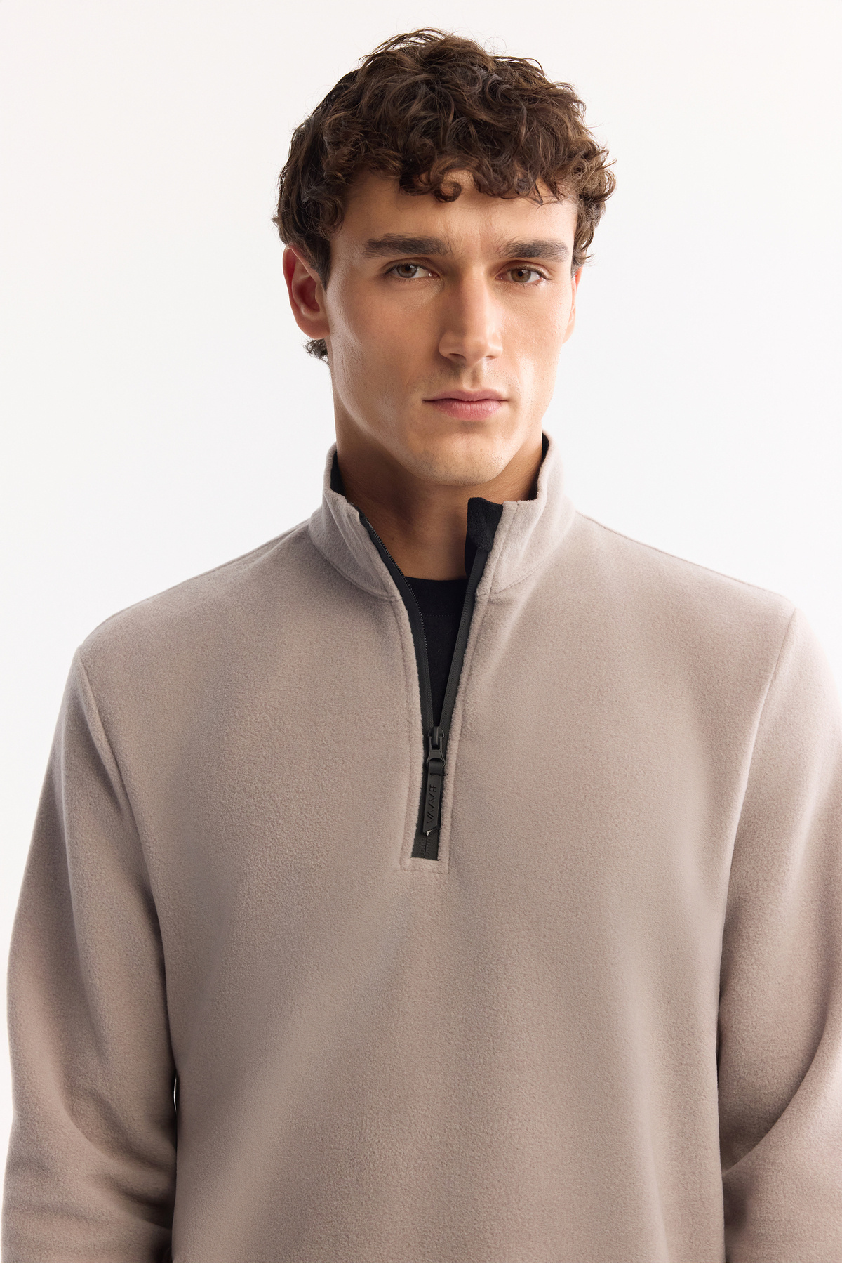Avva Erkek Gri Dik Yaka Fermuarlı Soft Touch Polar Regular Fit Sweatshirt E001068 görsel 2