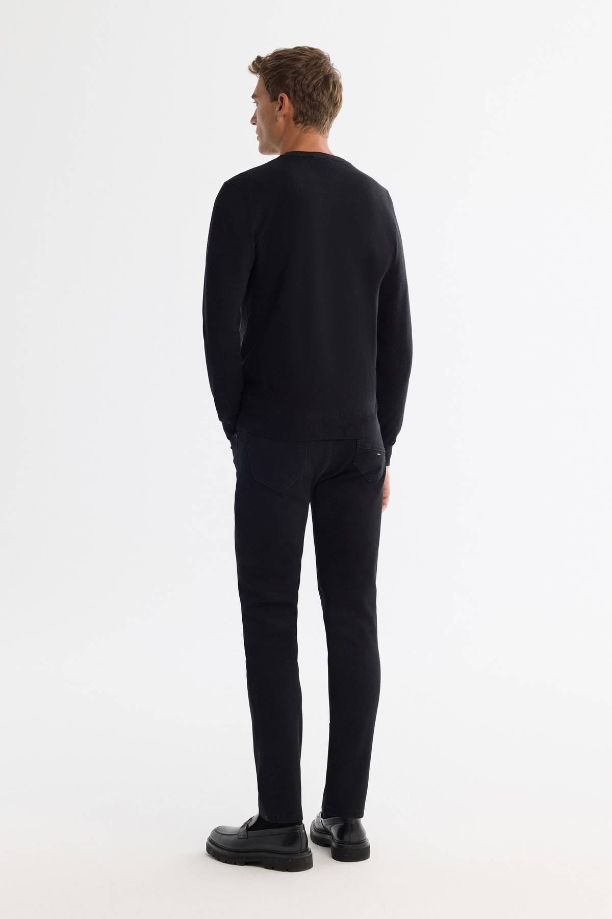Avva Erkek Siyah Viskon Bisiklet Yaka Triko Regular Fit Kazak B005132 görsel 4