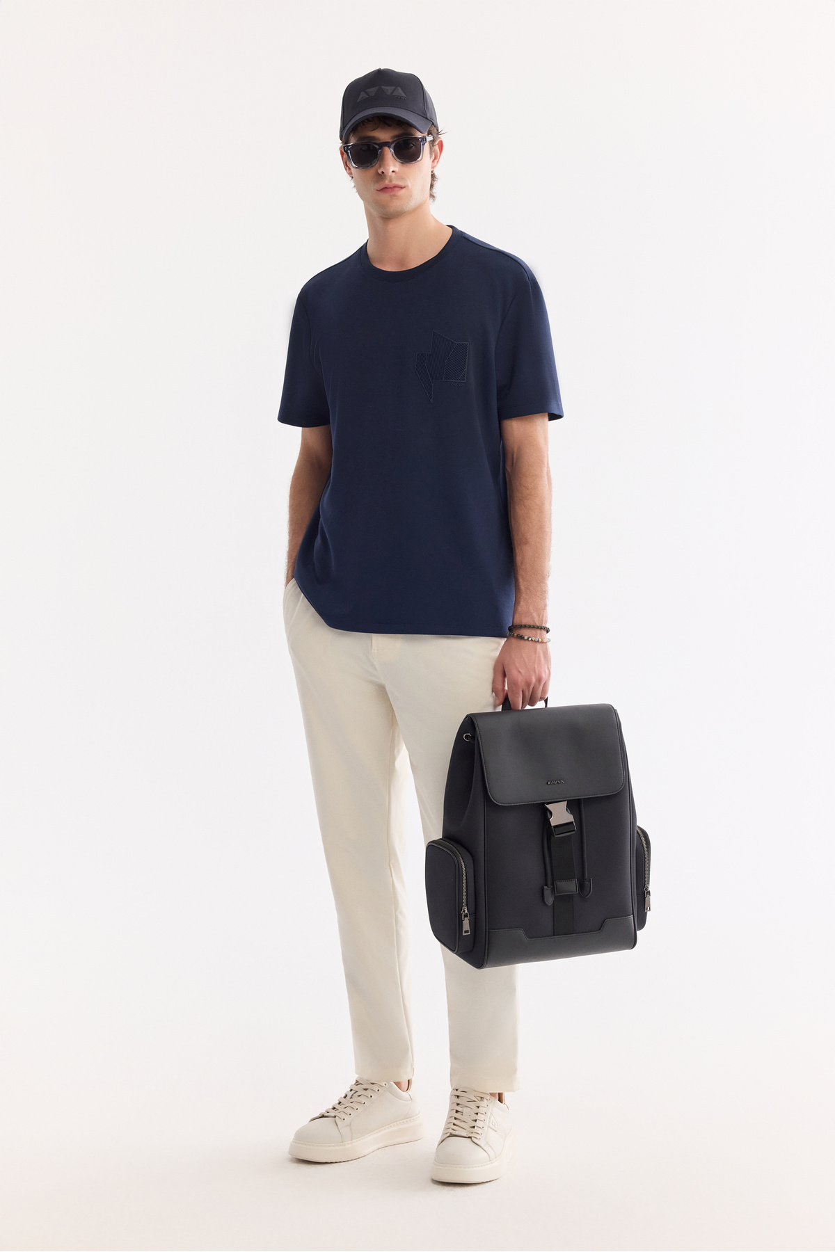 Avva Erkek Lacivert Bisiklet Yaka Enjeksiyon Baskılı Bi-Stretch İnterlok Regular Fit T-shirt A61Y1136 görsel 6